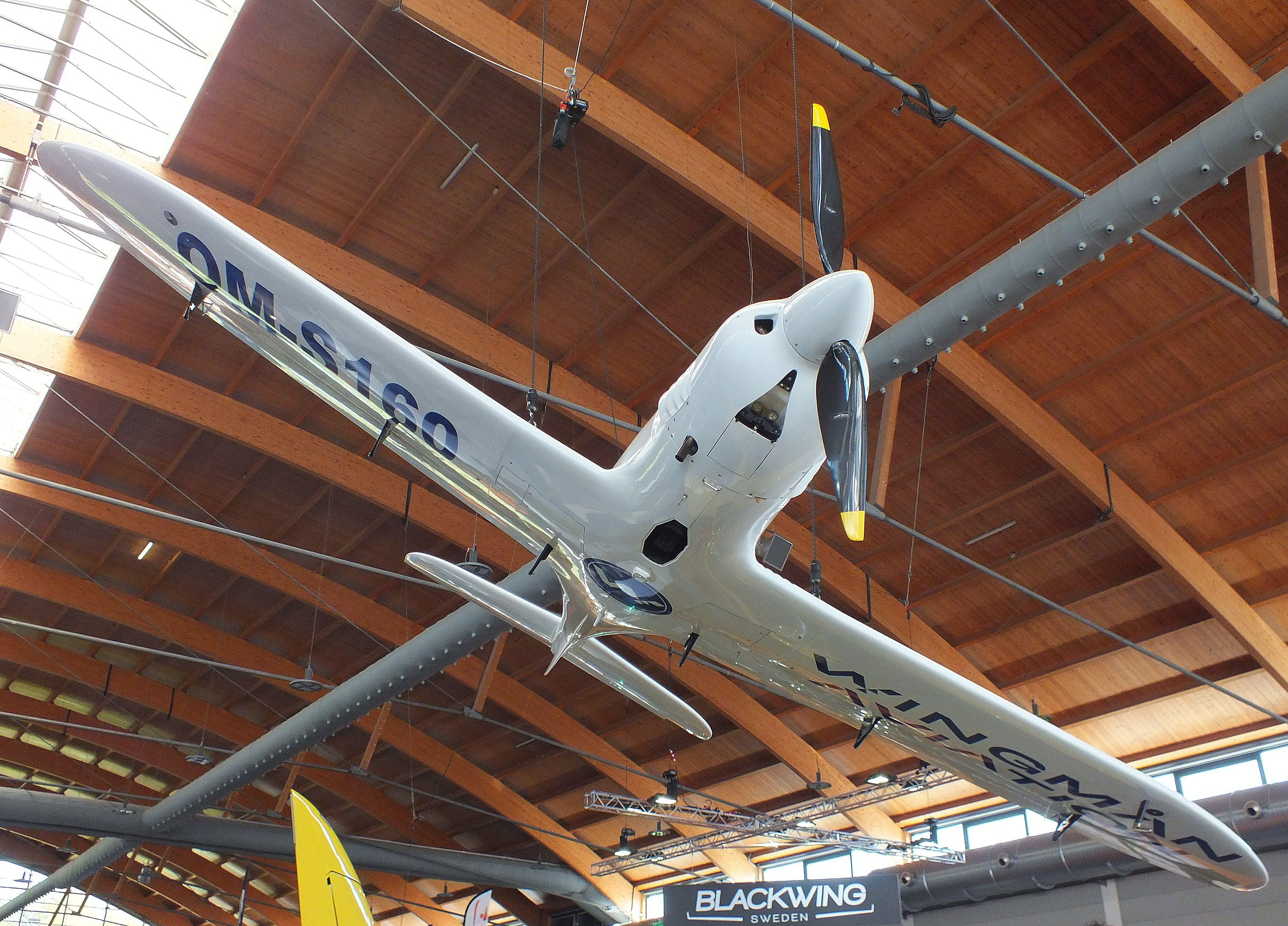 OM-S160 photo, click to enlarge