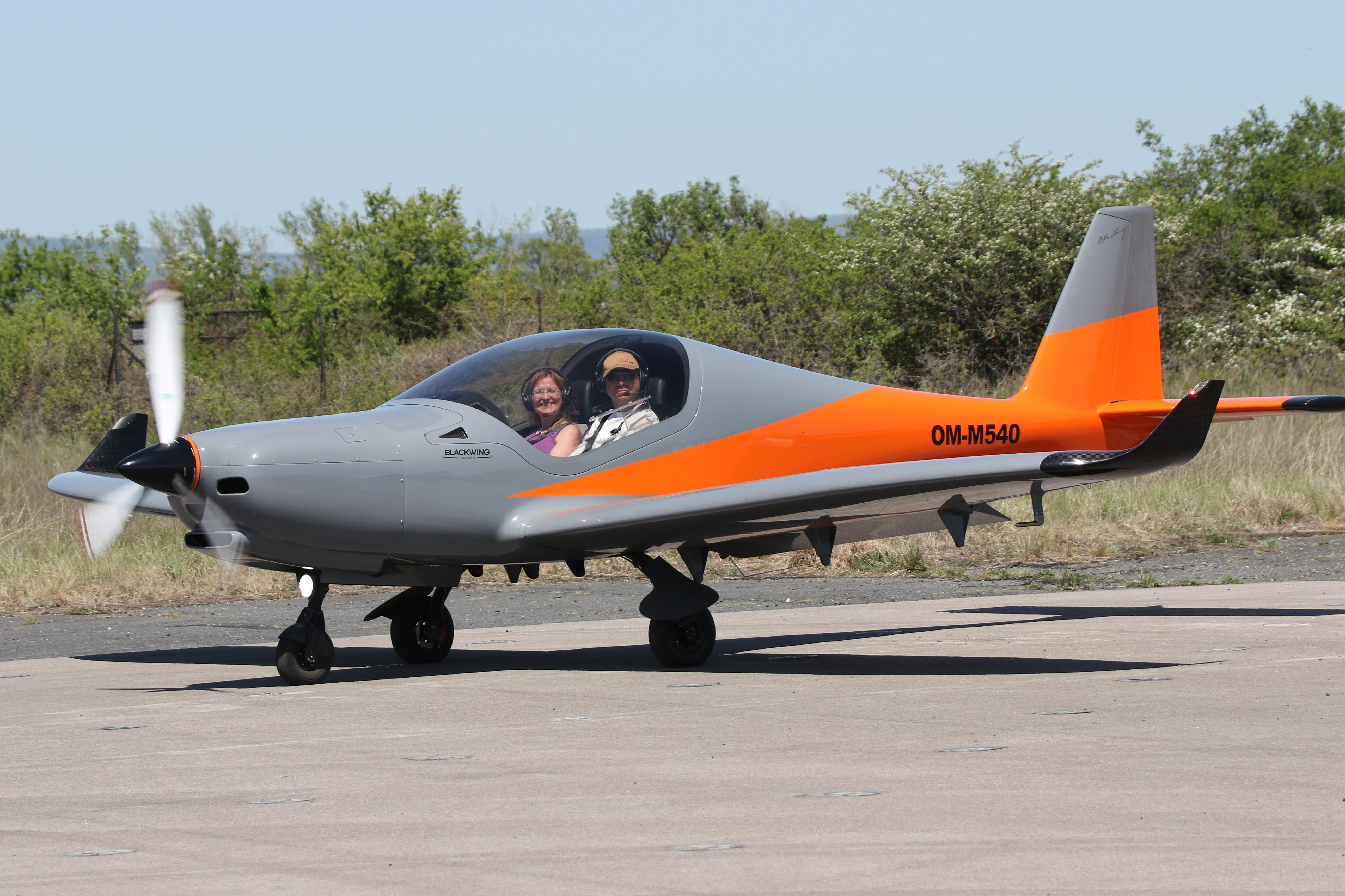 OM-M540 photo, click to enlarge
