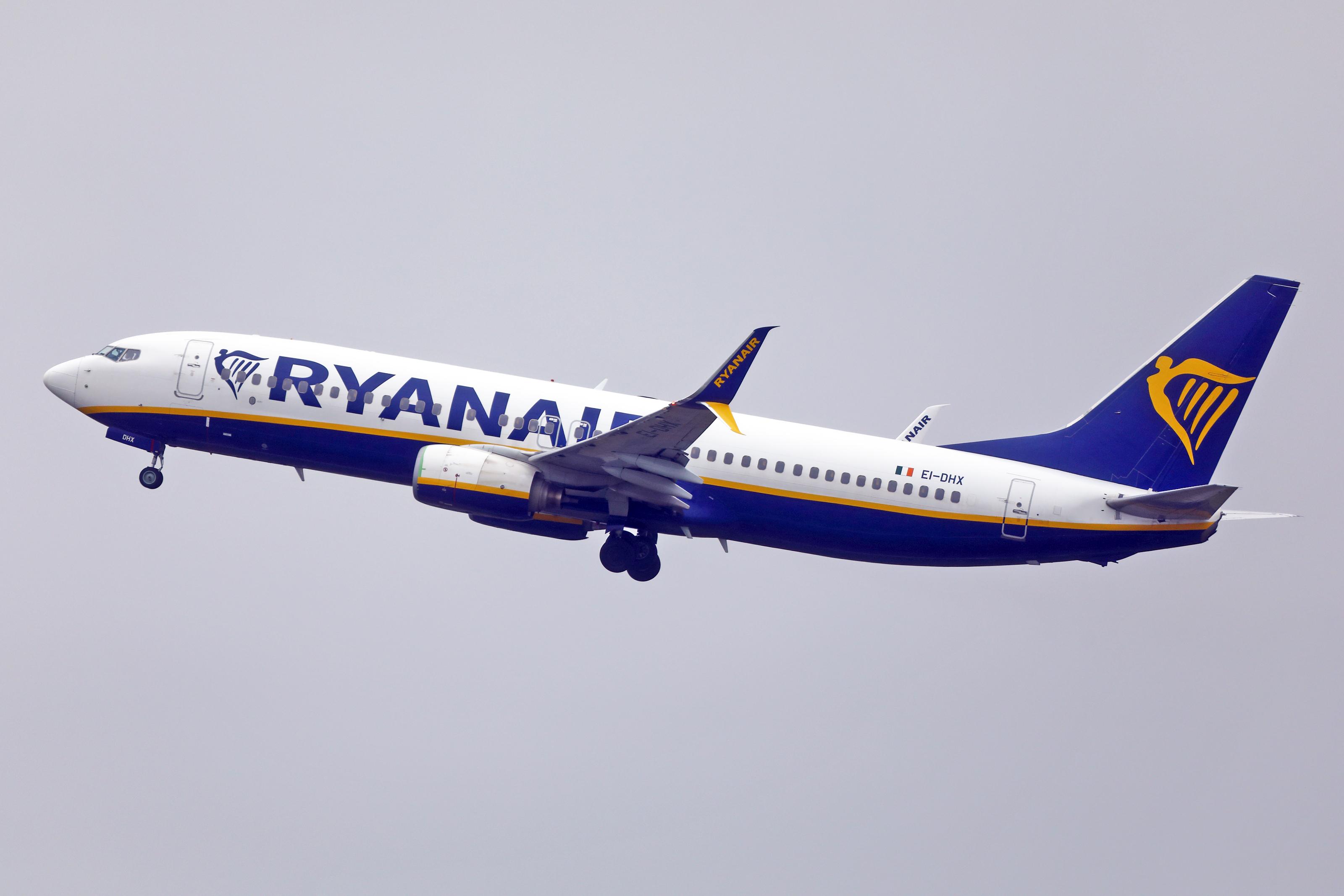 EI-DHX photo, click to enlarge