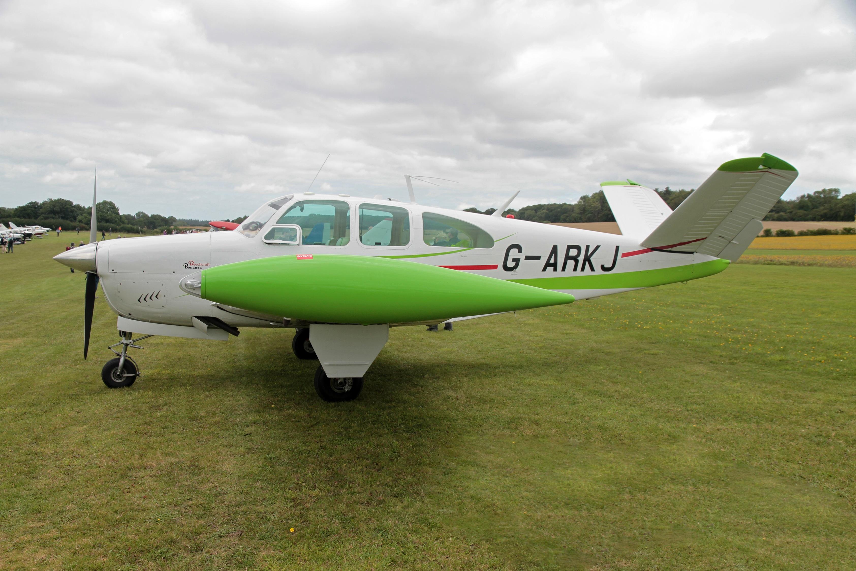 G-ARKJ photo, click to enlarge