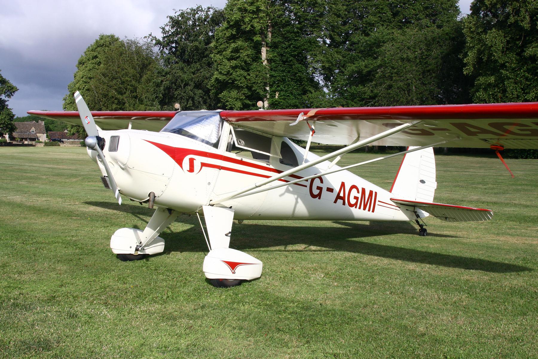 G-AGMI photo, click to enlarge