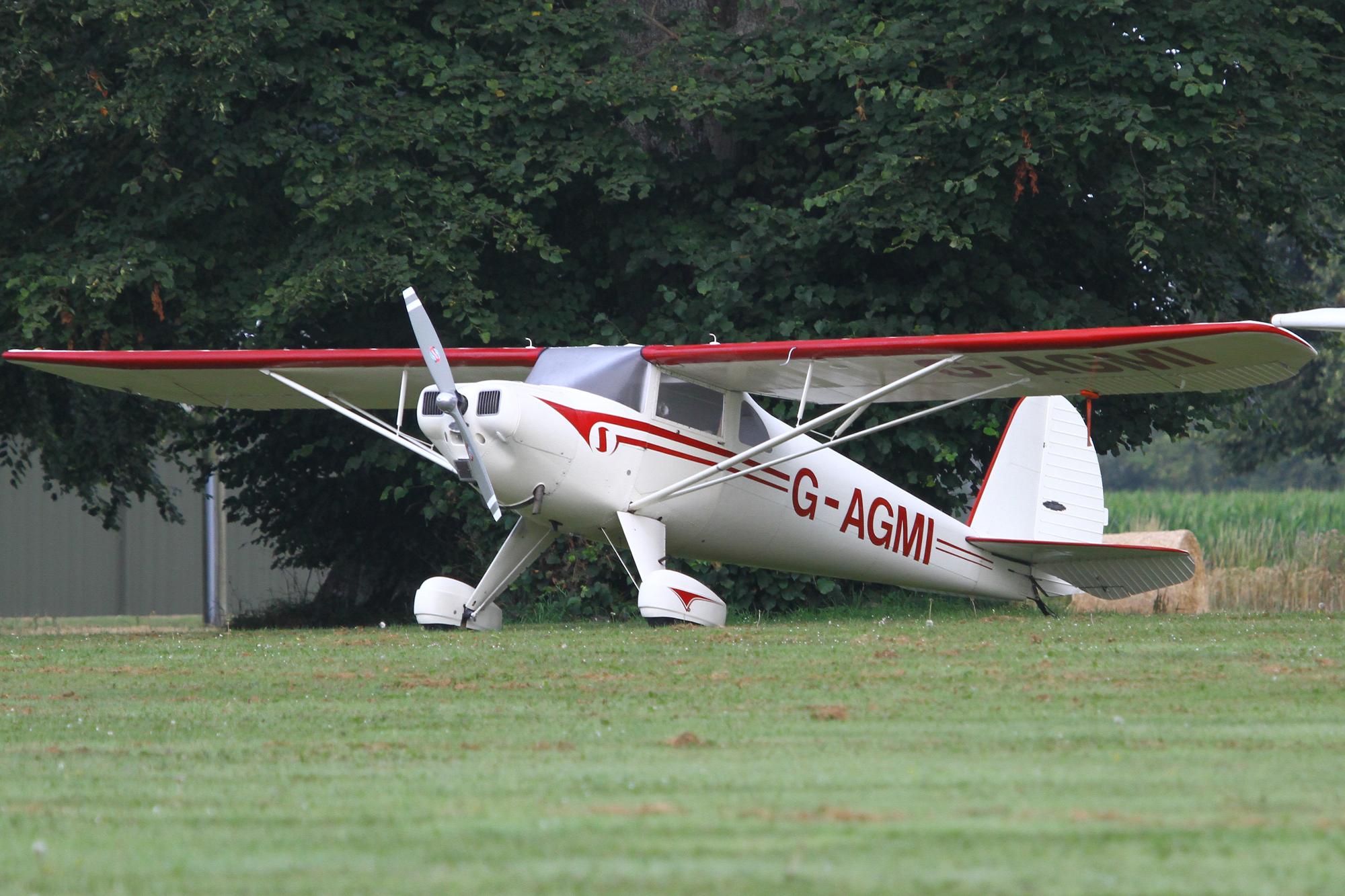 G-AGMI photo, click to enlarge