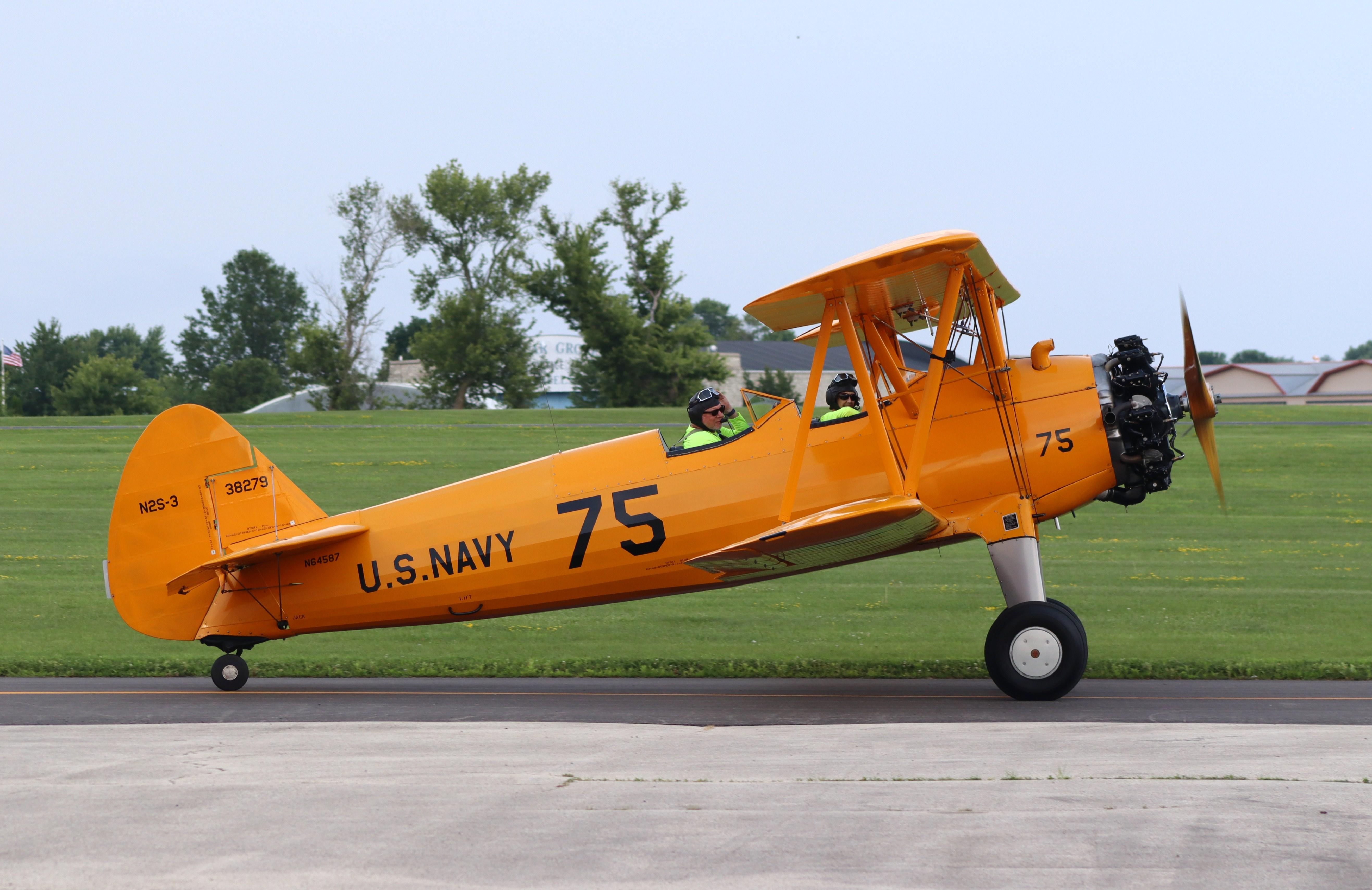 N64587 @ C77 - Stearman - by MarkPasqualino