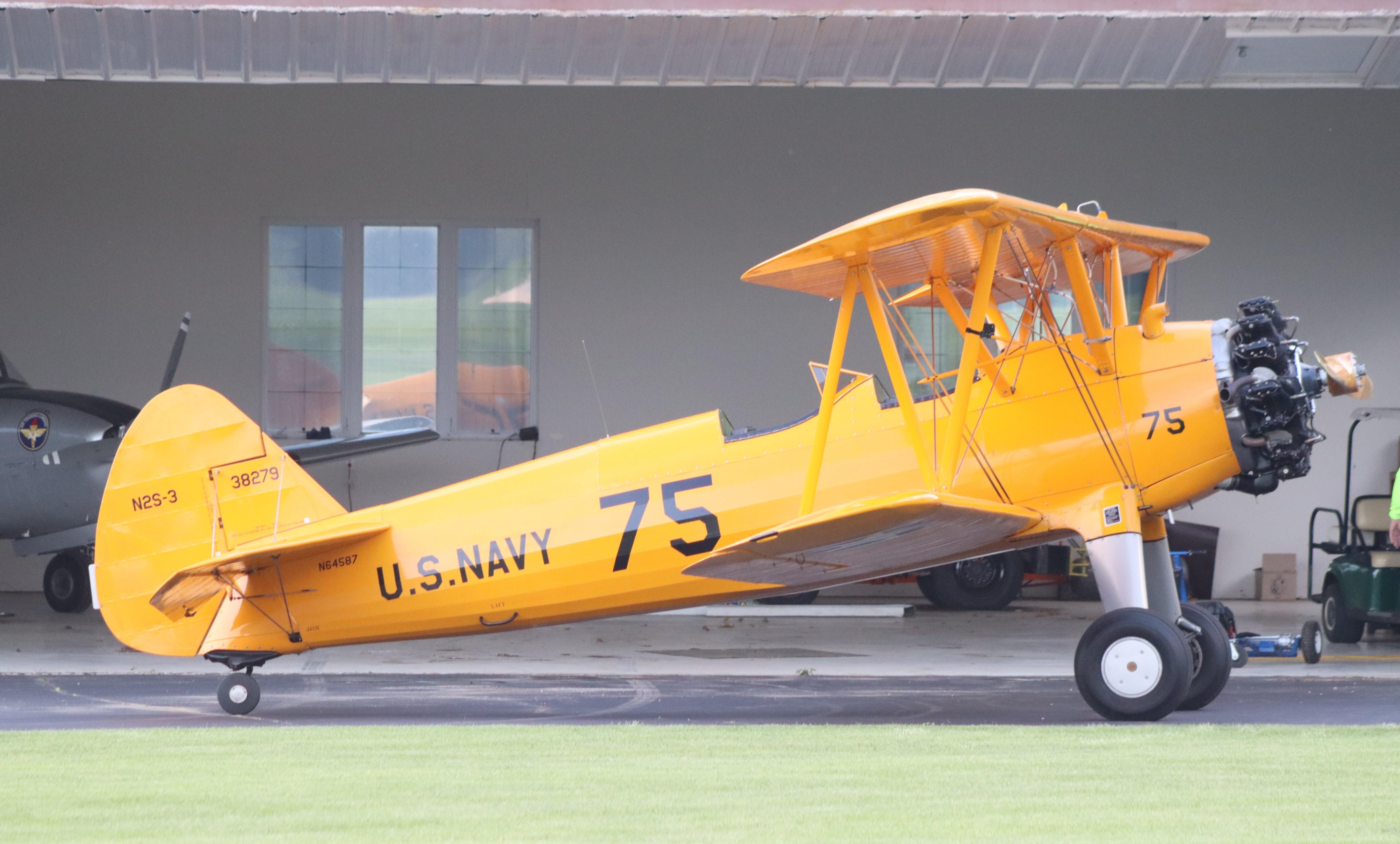 N64587 @ C77 - Stearman - by MarkPasqualino