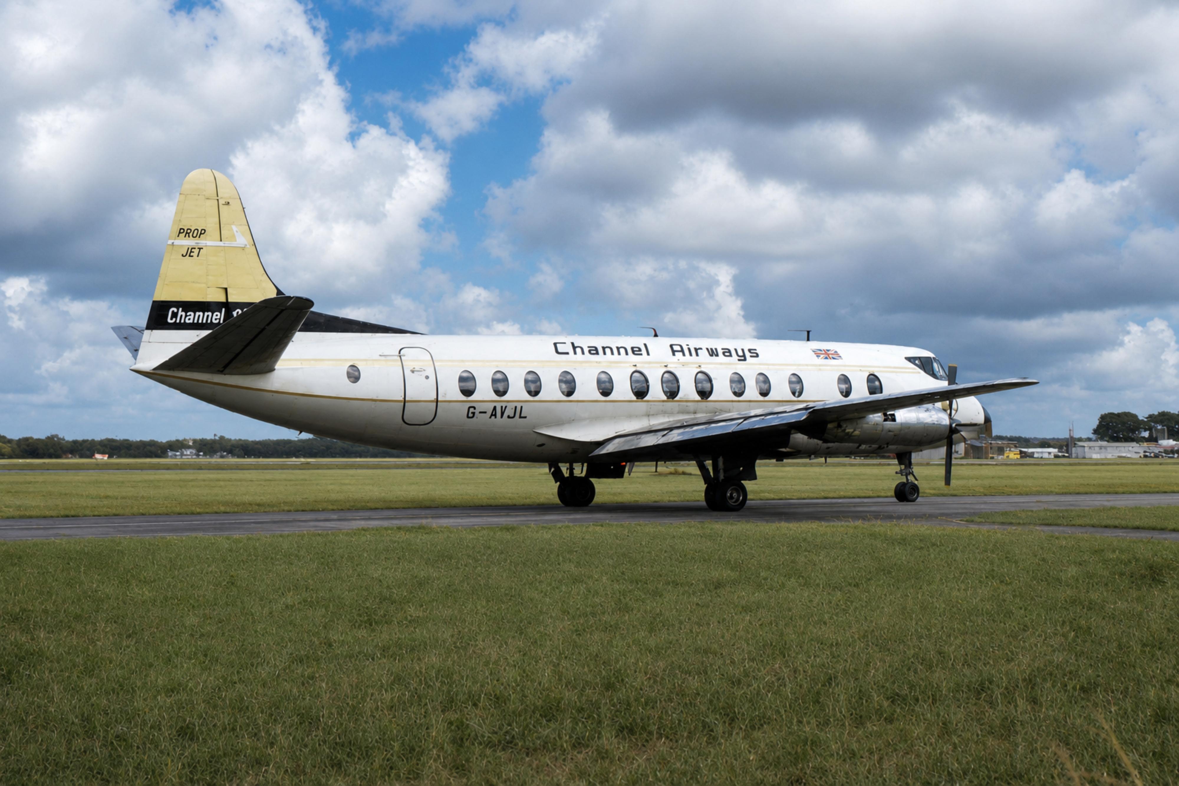G-AVJL photo, click to enlarge