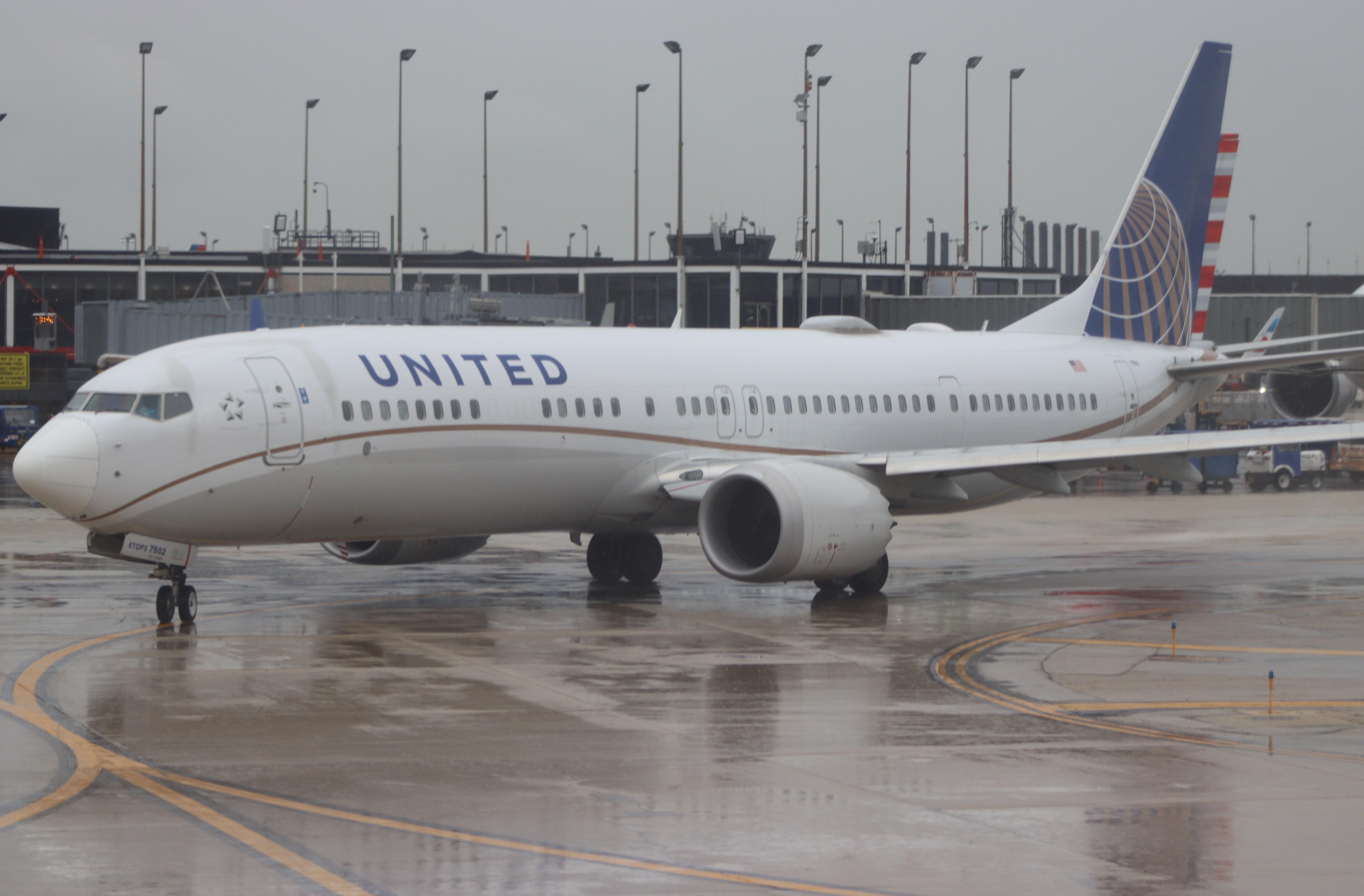 N37502 @ KORD - Boeing 737-9 MAX - by MarkPasqualino