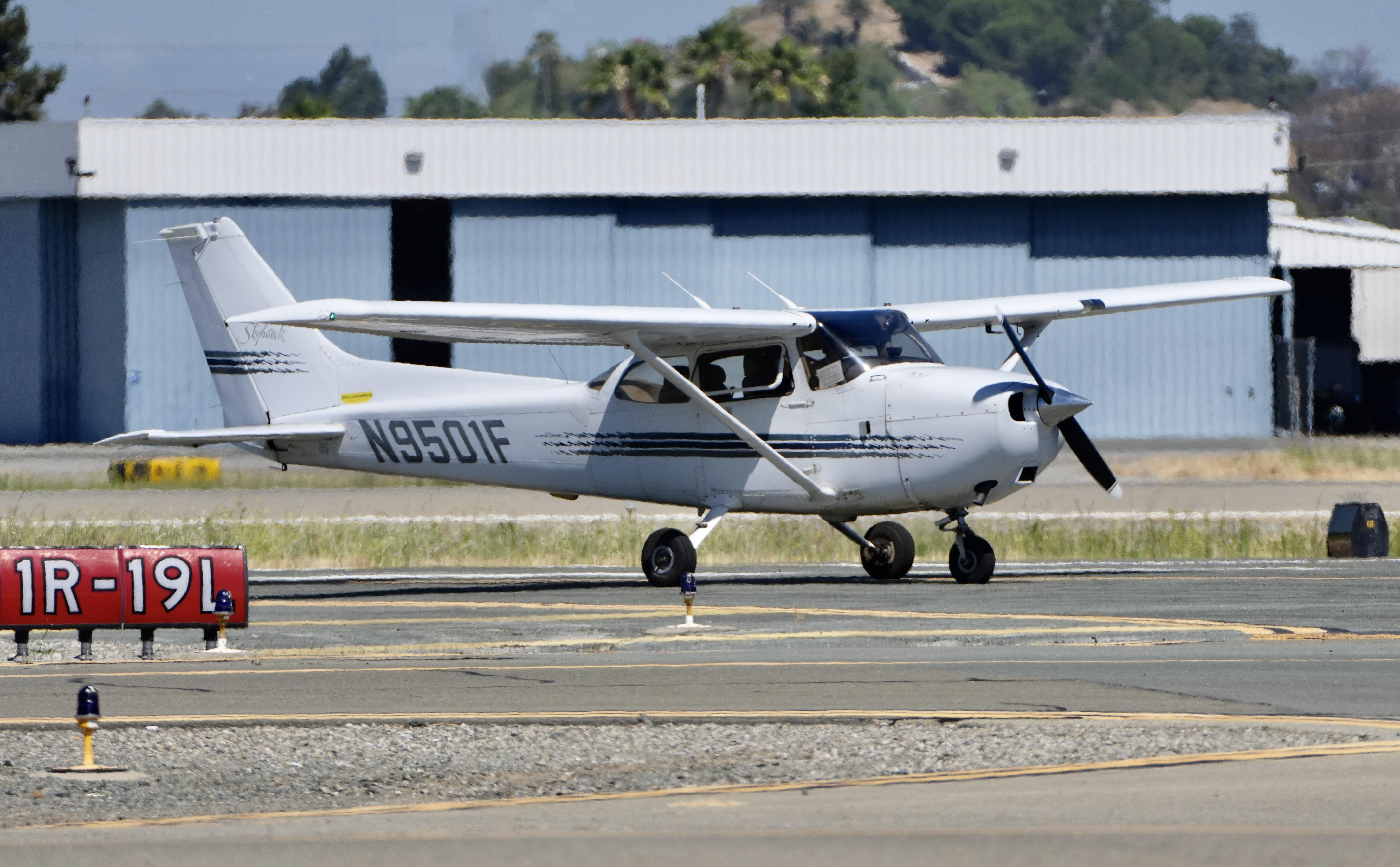 N9501F photo, click to enlarge