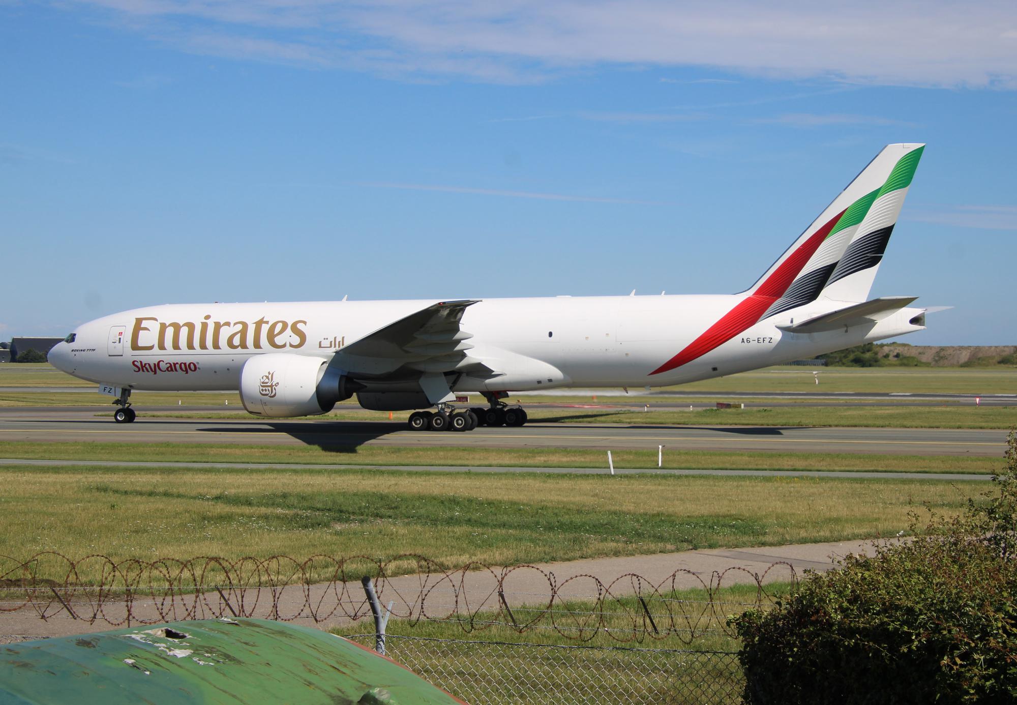 A6-EFZ @ EKCH - A6-EFZ landed rw 04L - by Erik
