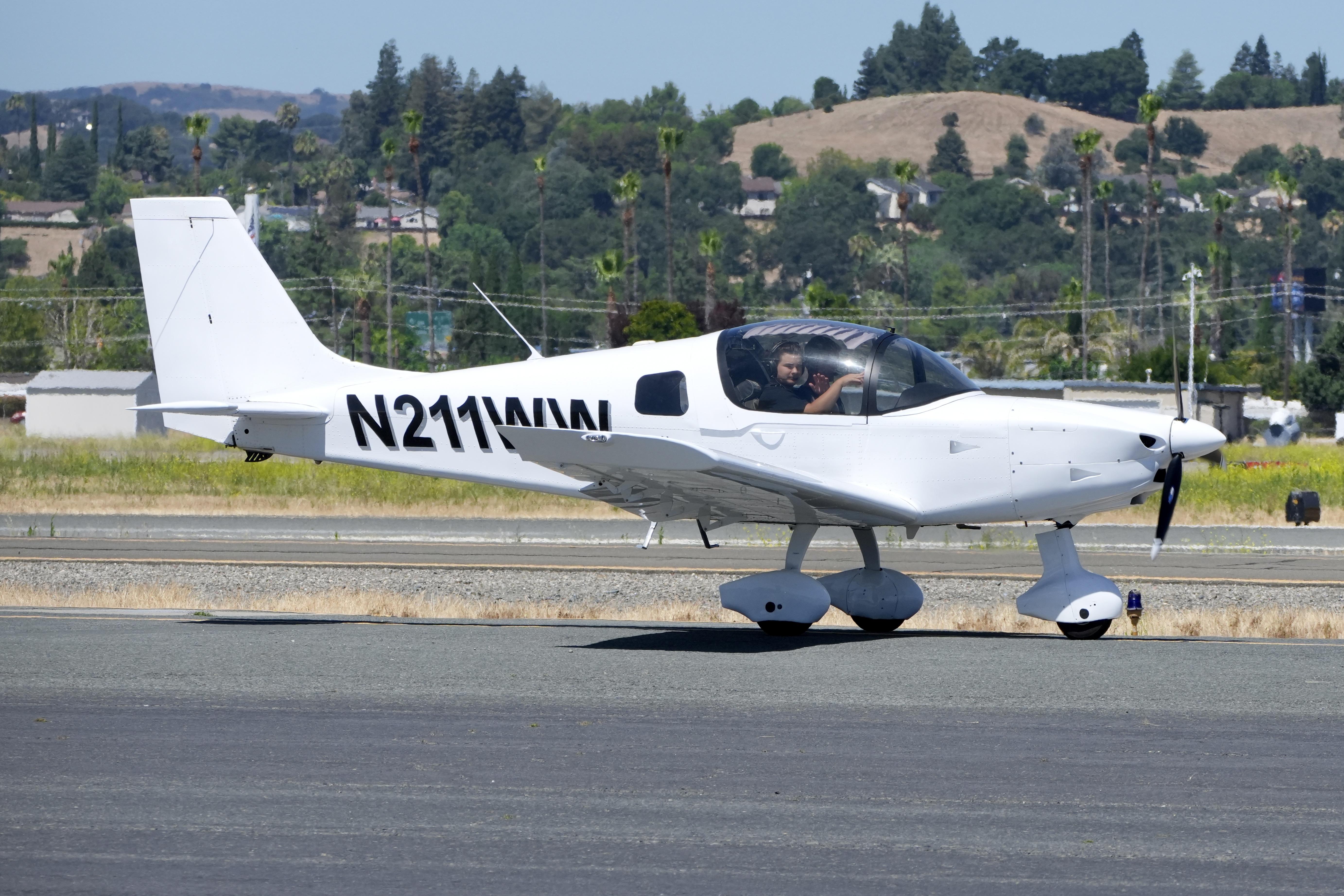 N211WW @ KCCR - Buchanan Field Concord airport in California 2026 - by ClaytonEddy