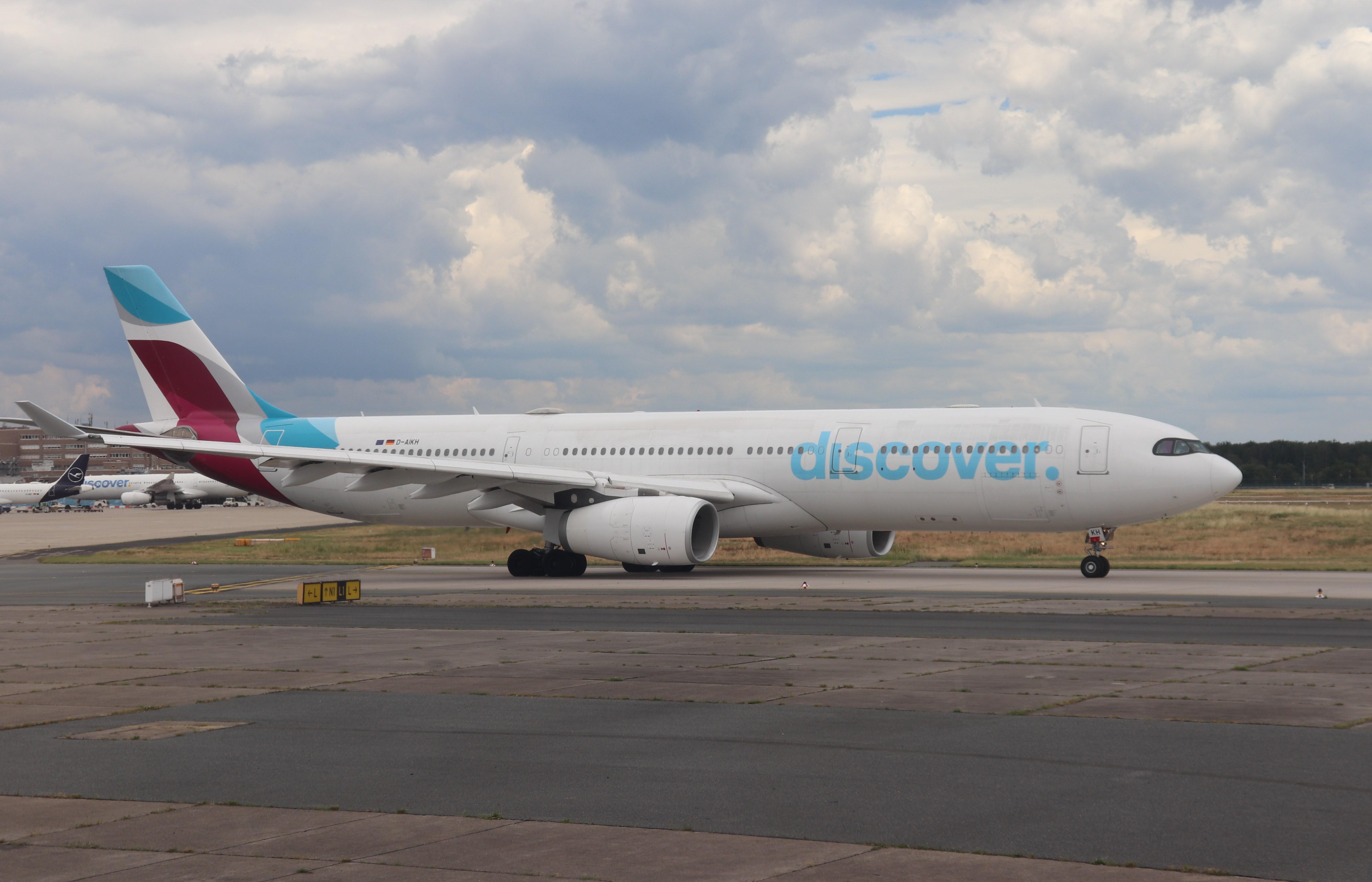 D-AIKH photo, click to enlarge