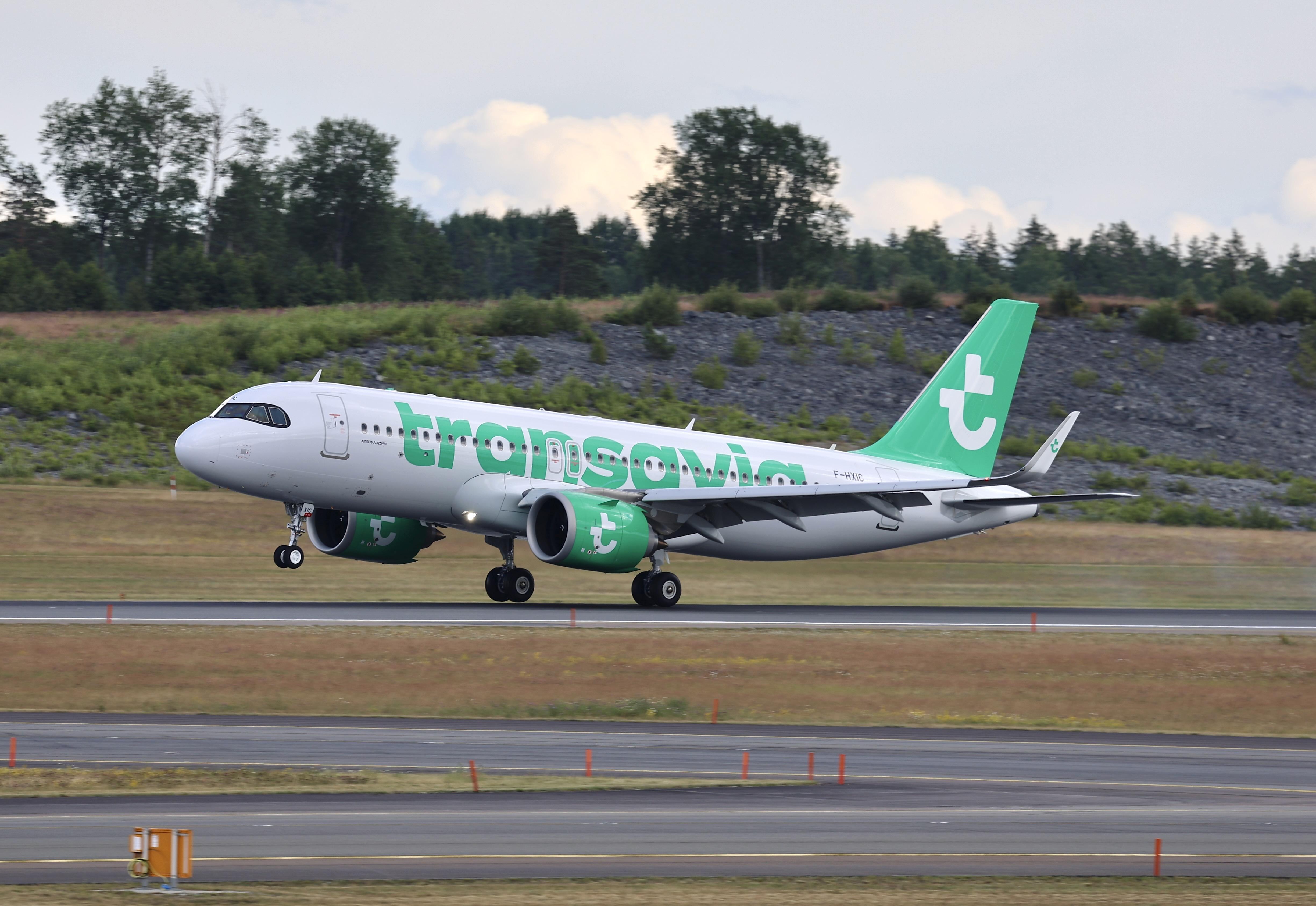 F-HXIC @ ESSA - Rwy 19R - by wijken