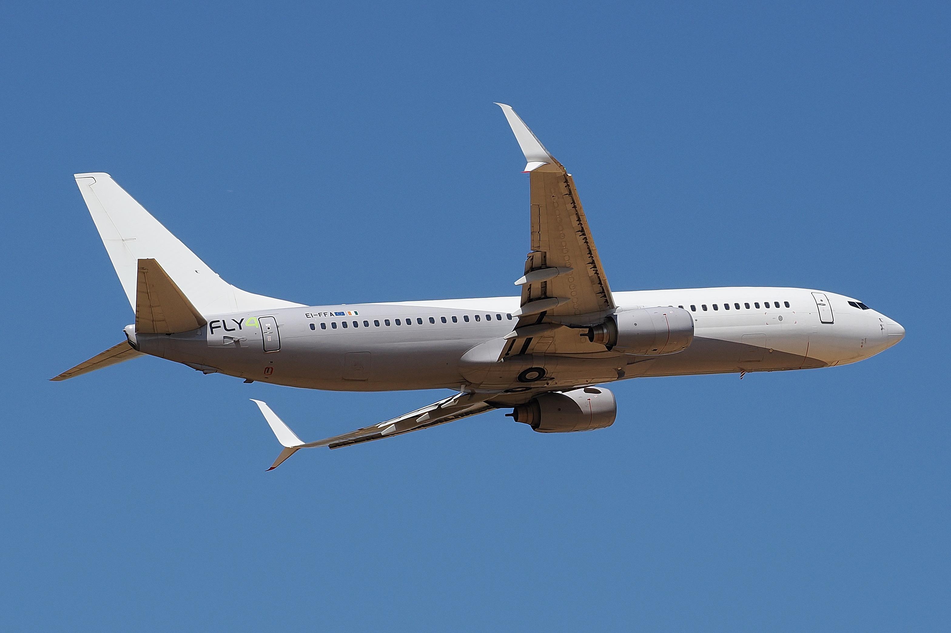 EI-FFA @ EGSH - Departing from Norwich. - by Graham Reeve
