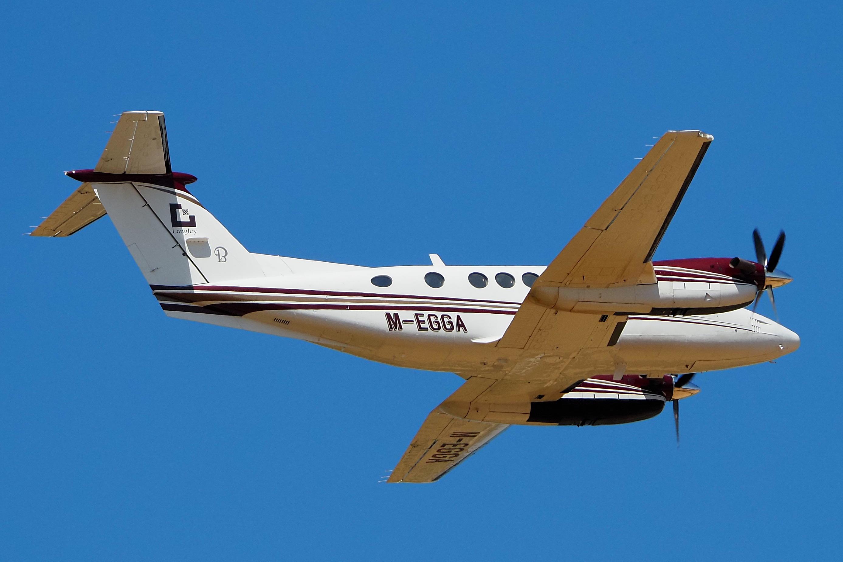 M-EGGA @ EGSH - Departing from Norwich. - by Graham Reeve