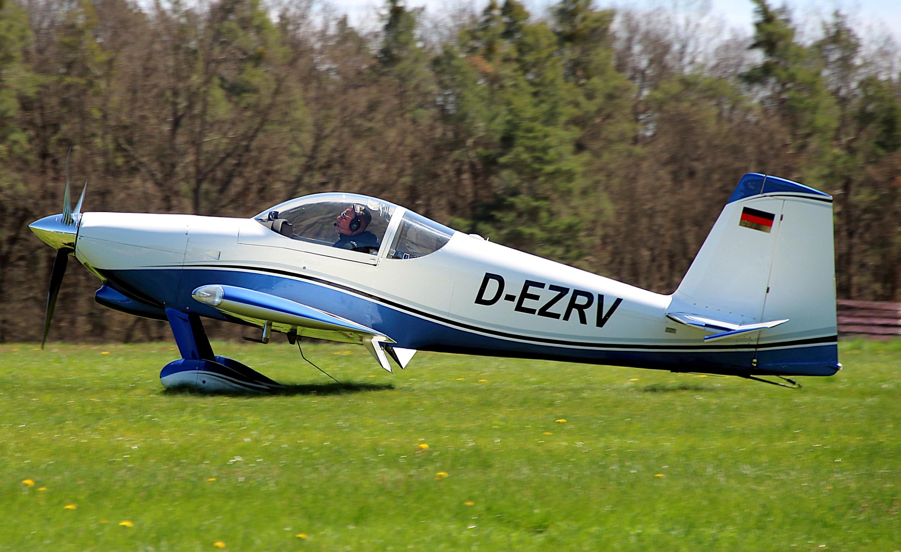 D-EZRV photo, click to enlarge