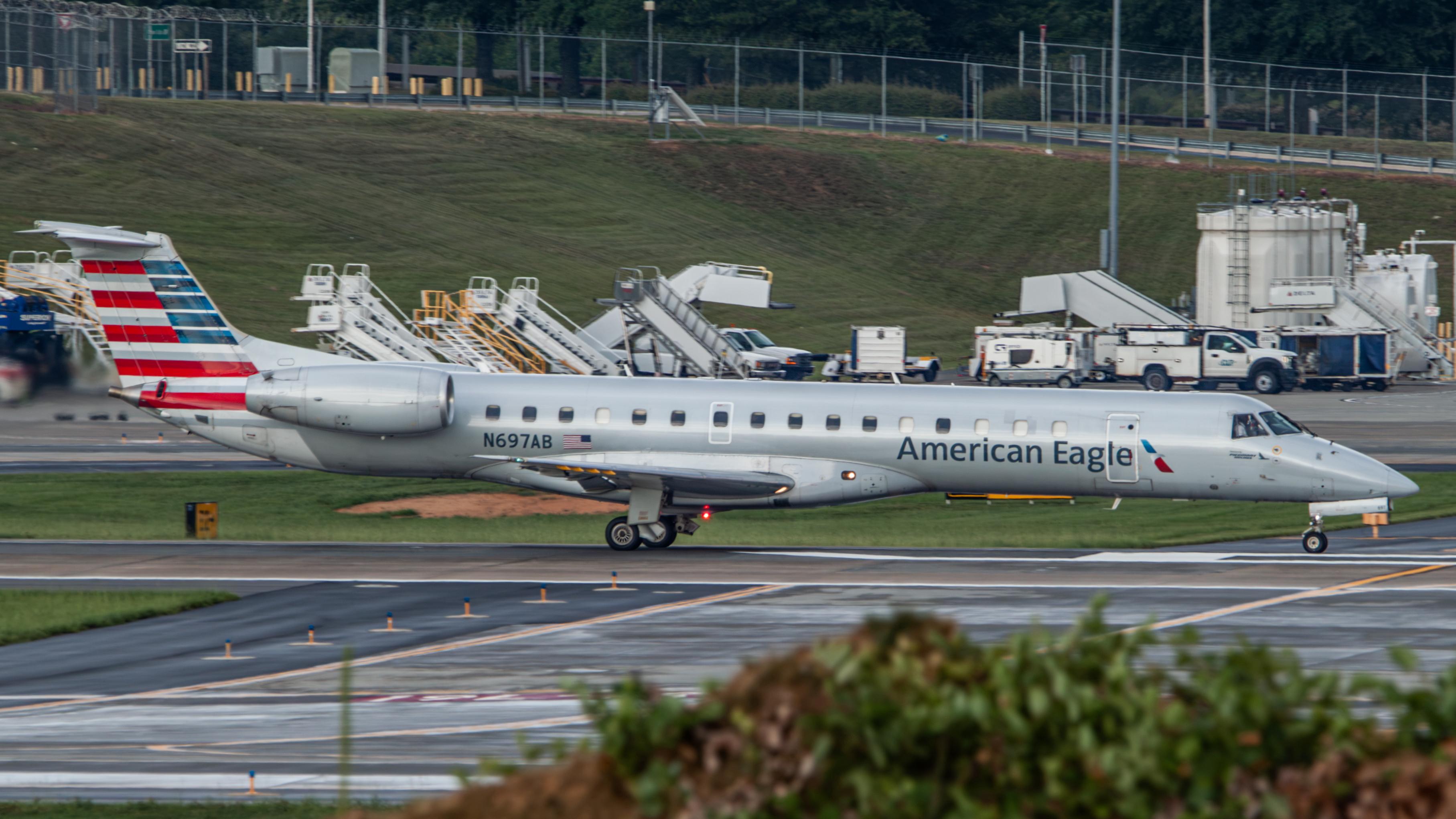 N697AB @ KCLT - American Eagle/Piedmont ERJ-145 - by AviationLover50
