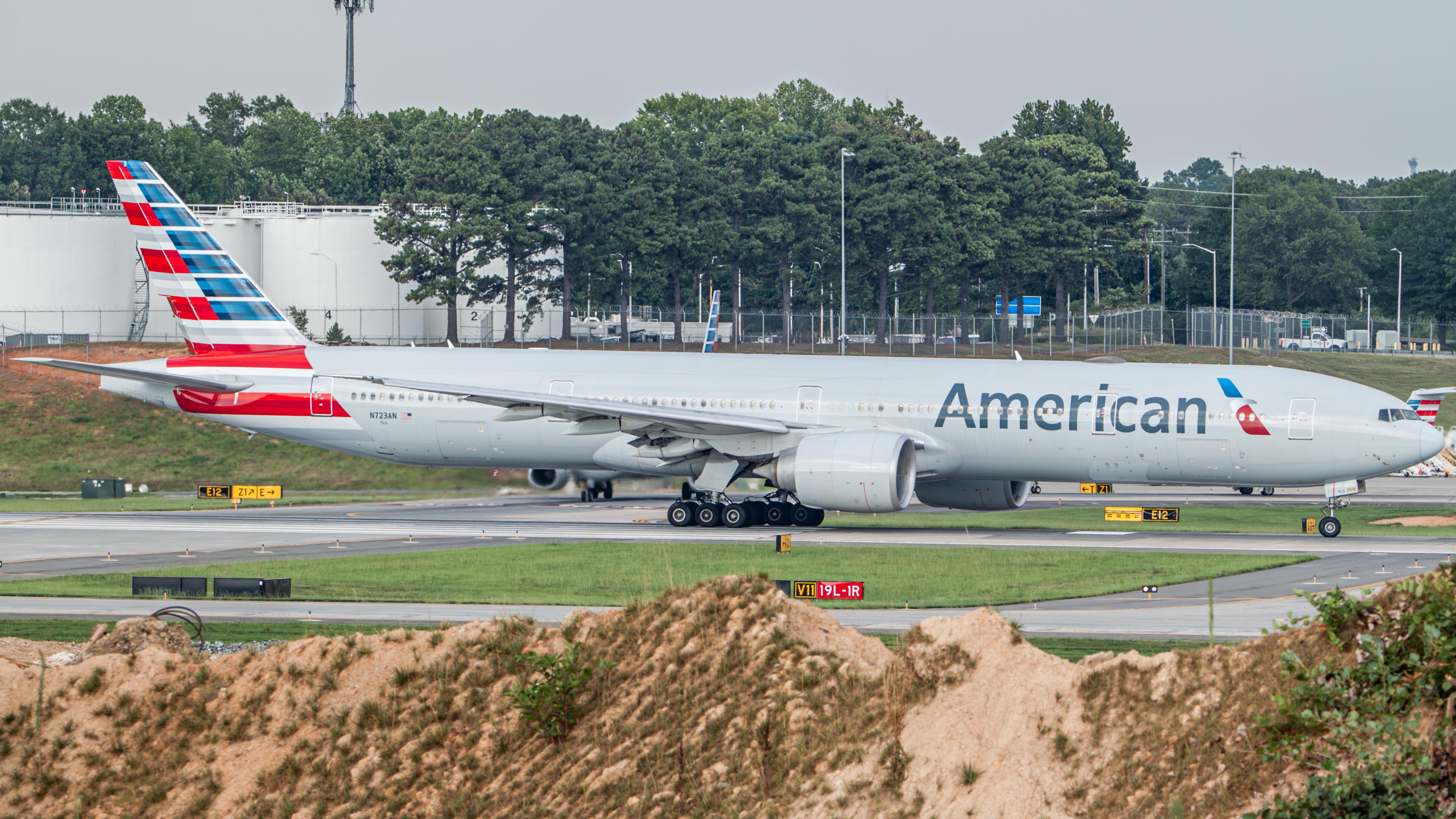 N723AN @ KCLT - American 773ER - by AviationLover50