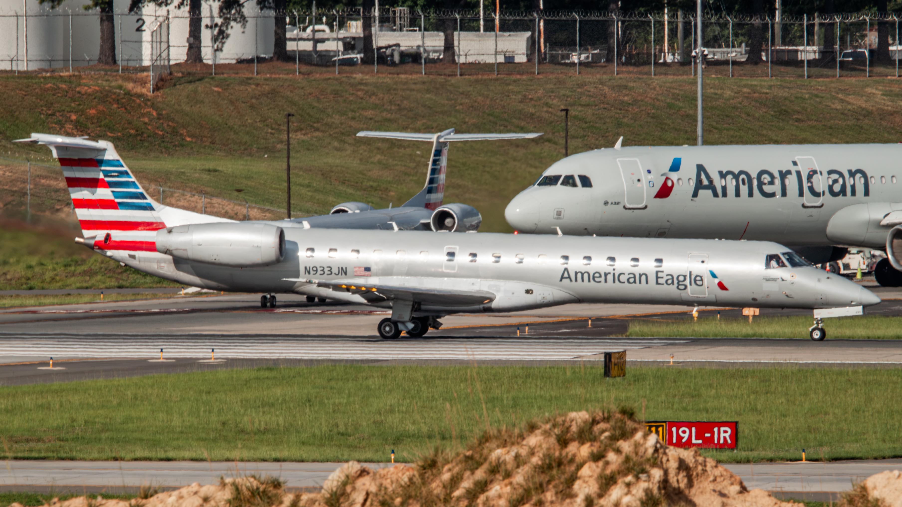 N933JN @ KCLT - American Eagle/Piedmont ERJ-145 - by AviationLover50