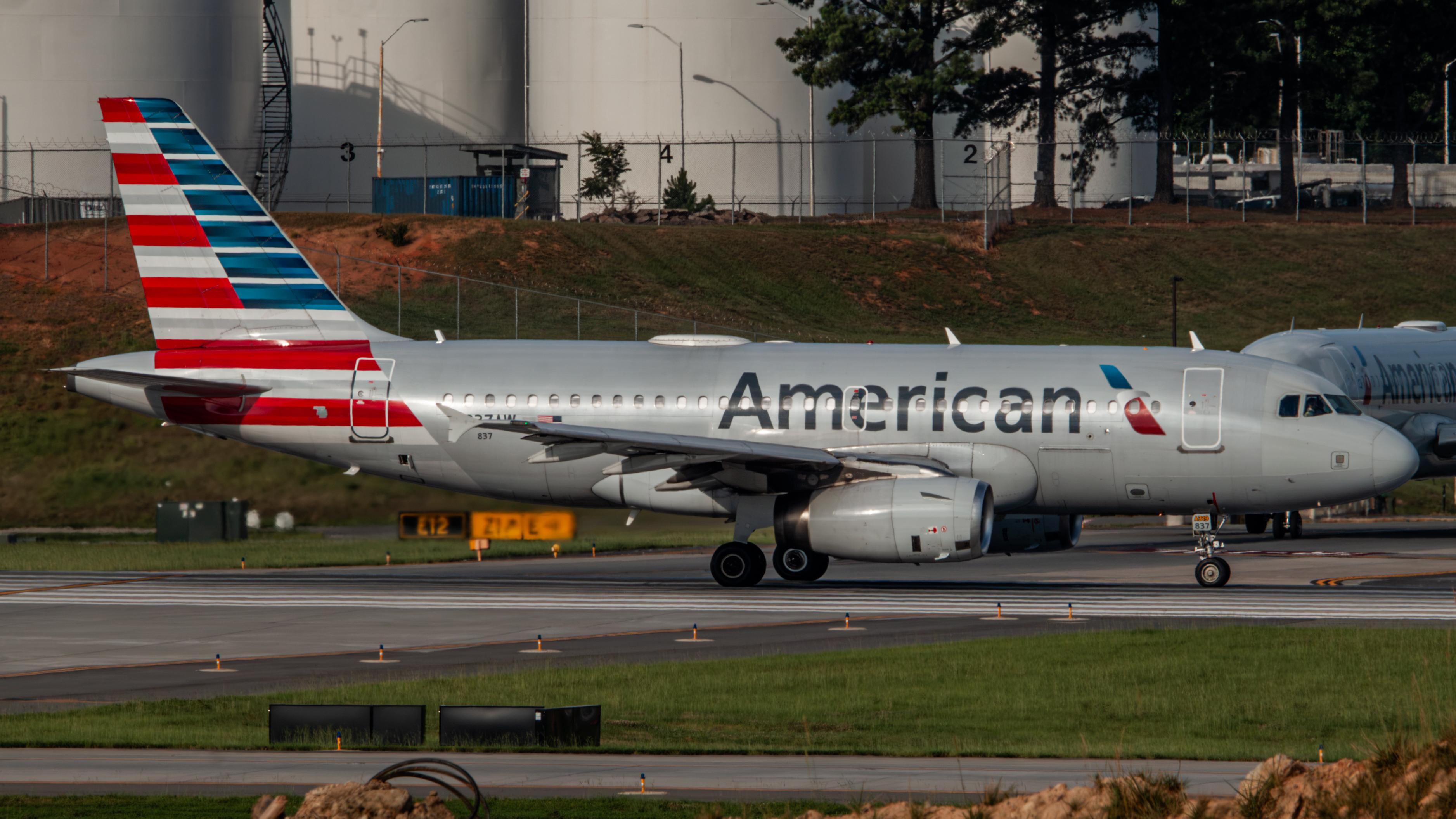 N837AW @ KCLT - American A319 - by AviationLover50