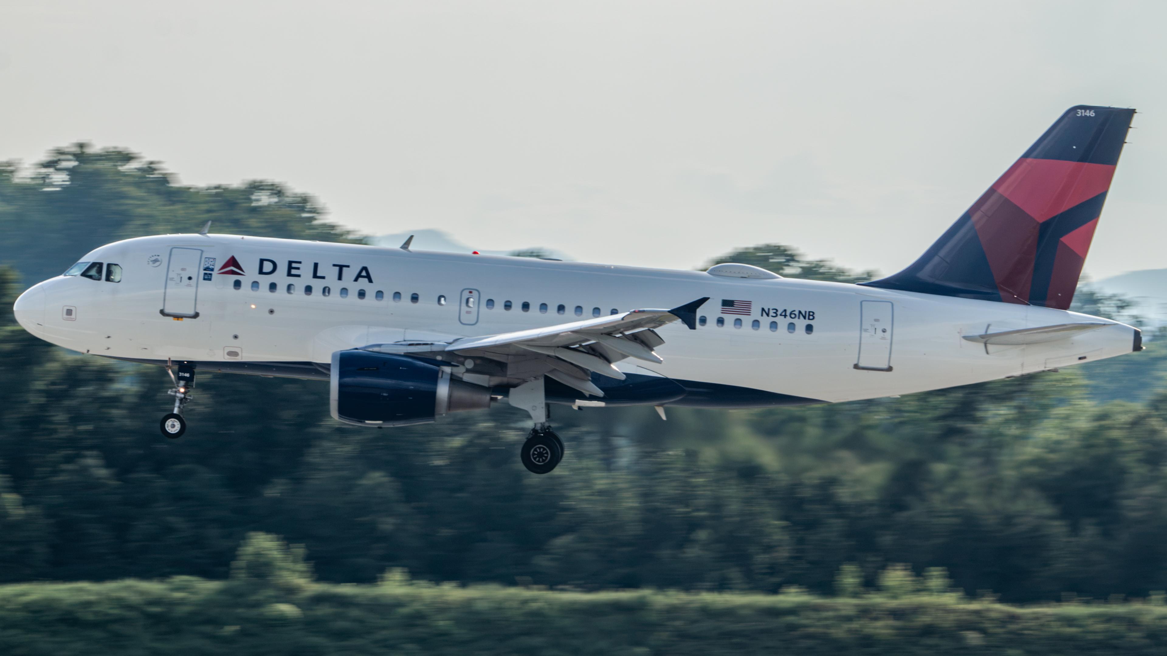 N346NB @ KCLT - Delta A319 - by AviationLover50