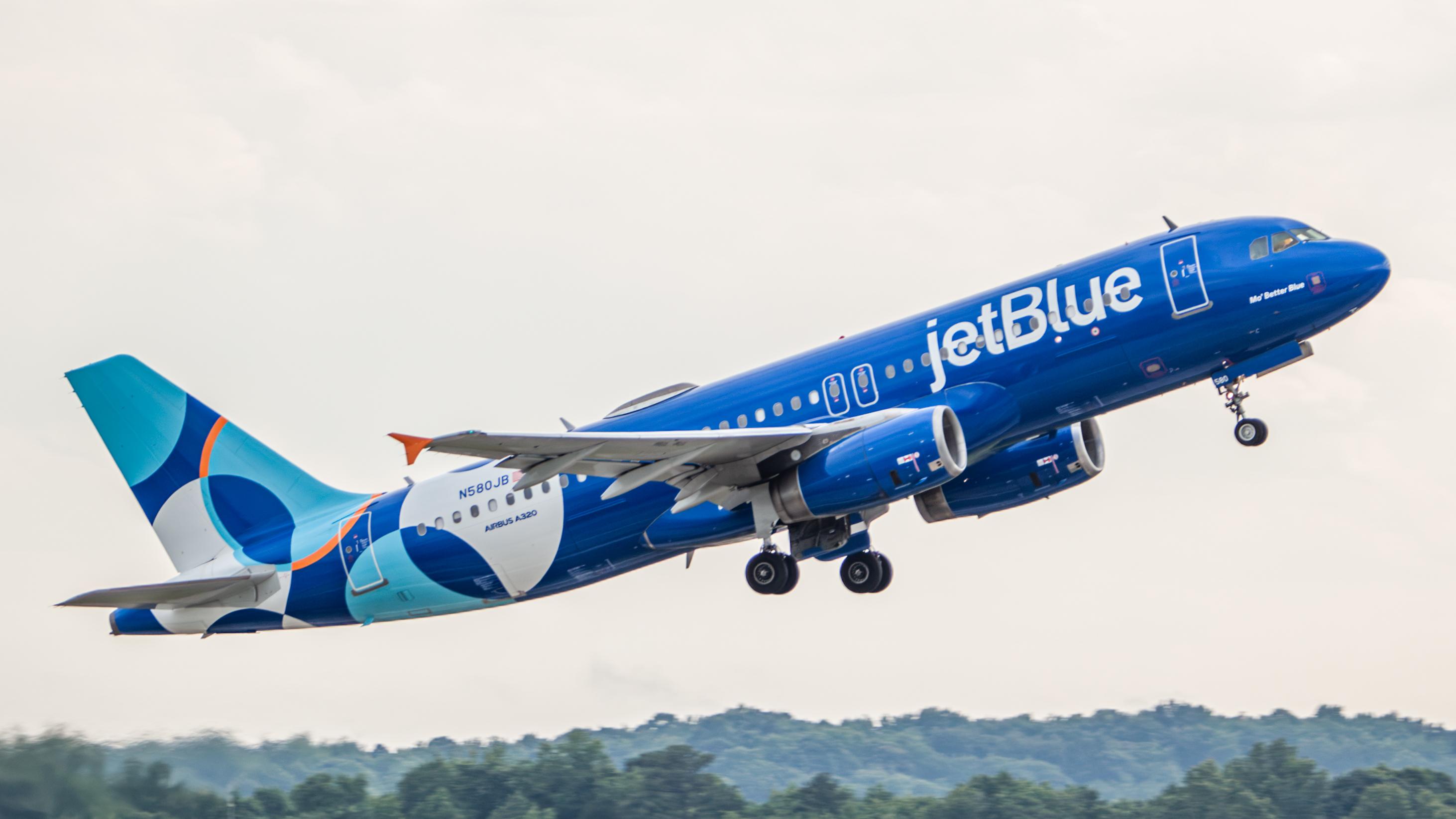 N580JB @ KCLT - jetBlue A320 - by AviationLover50