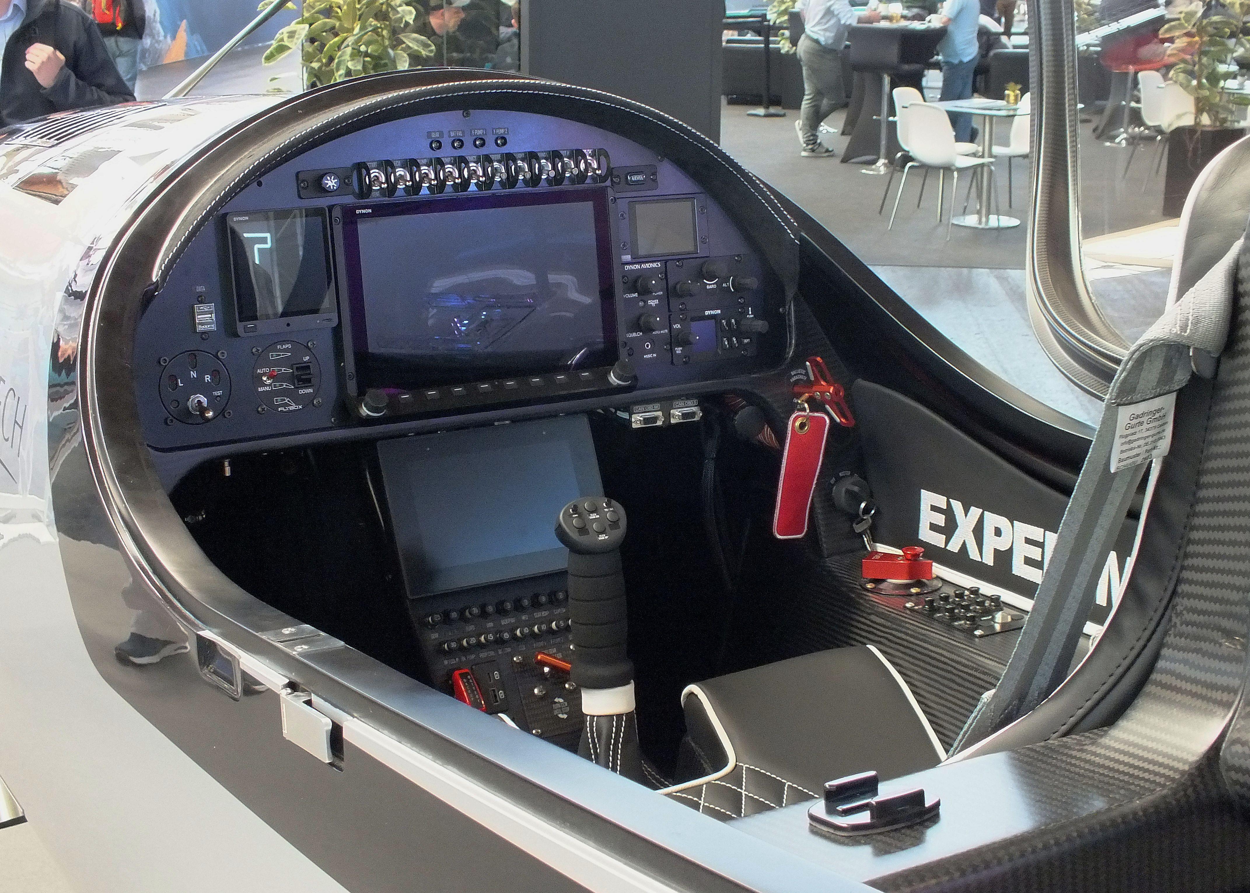 W67CLJ @ EDNY - Pelegrin Tarragon Turbine prototype at the AERO 2026, Friedrichshafen #c - by iwarnecke