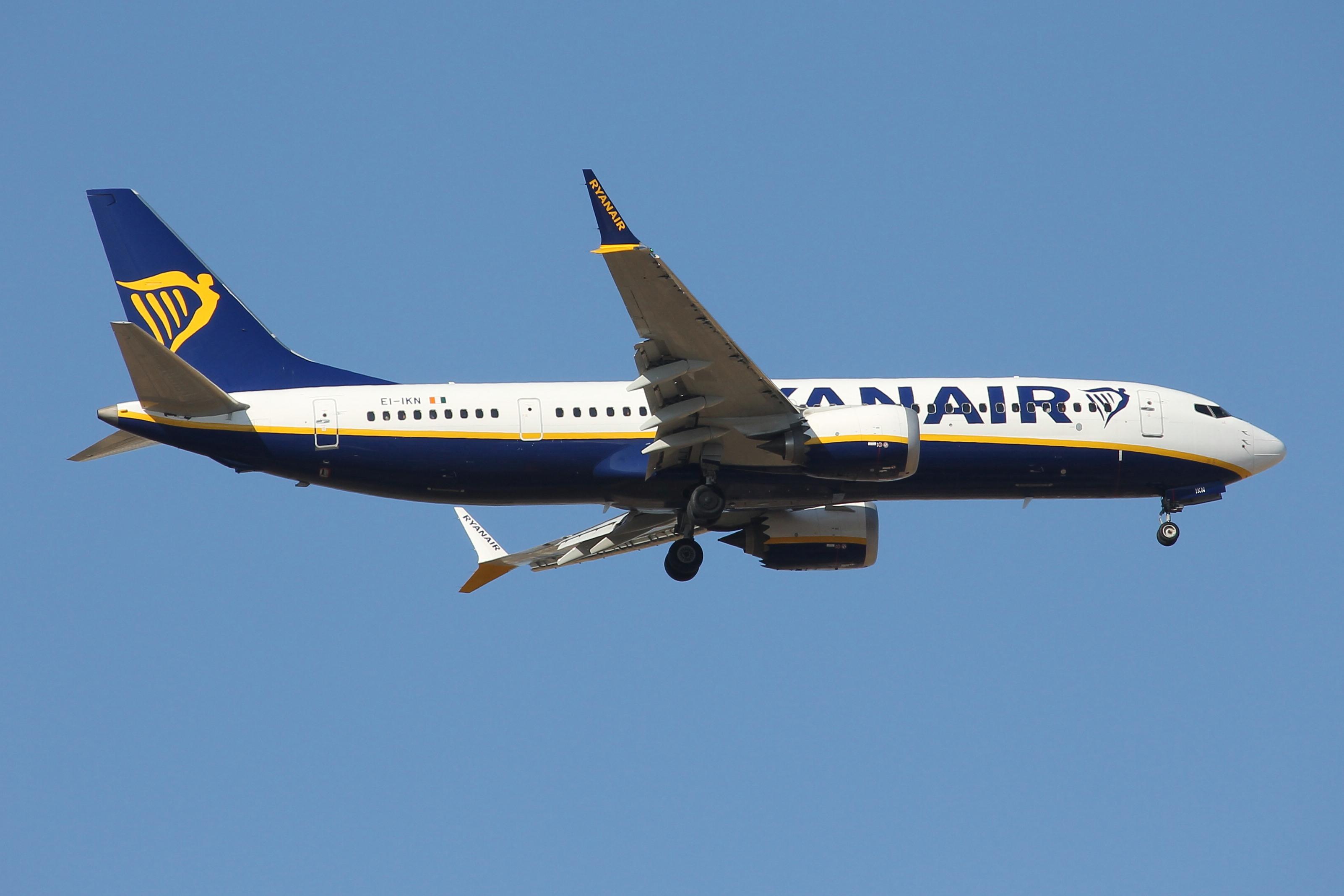 EI-IKN photo, click to enlarge