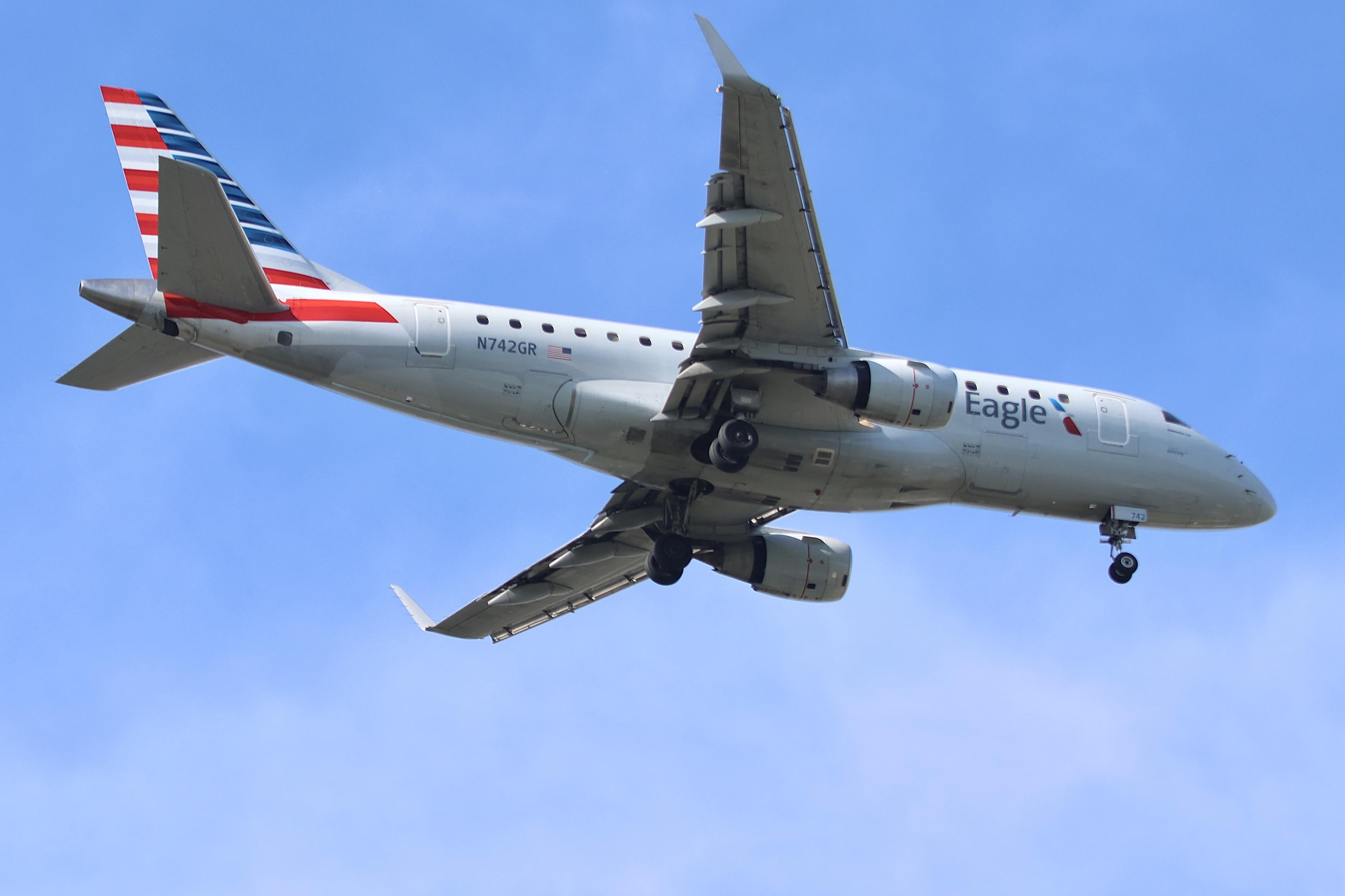 N742GR photo, click to enlarge