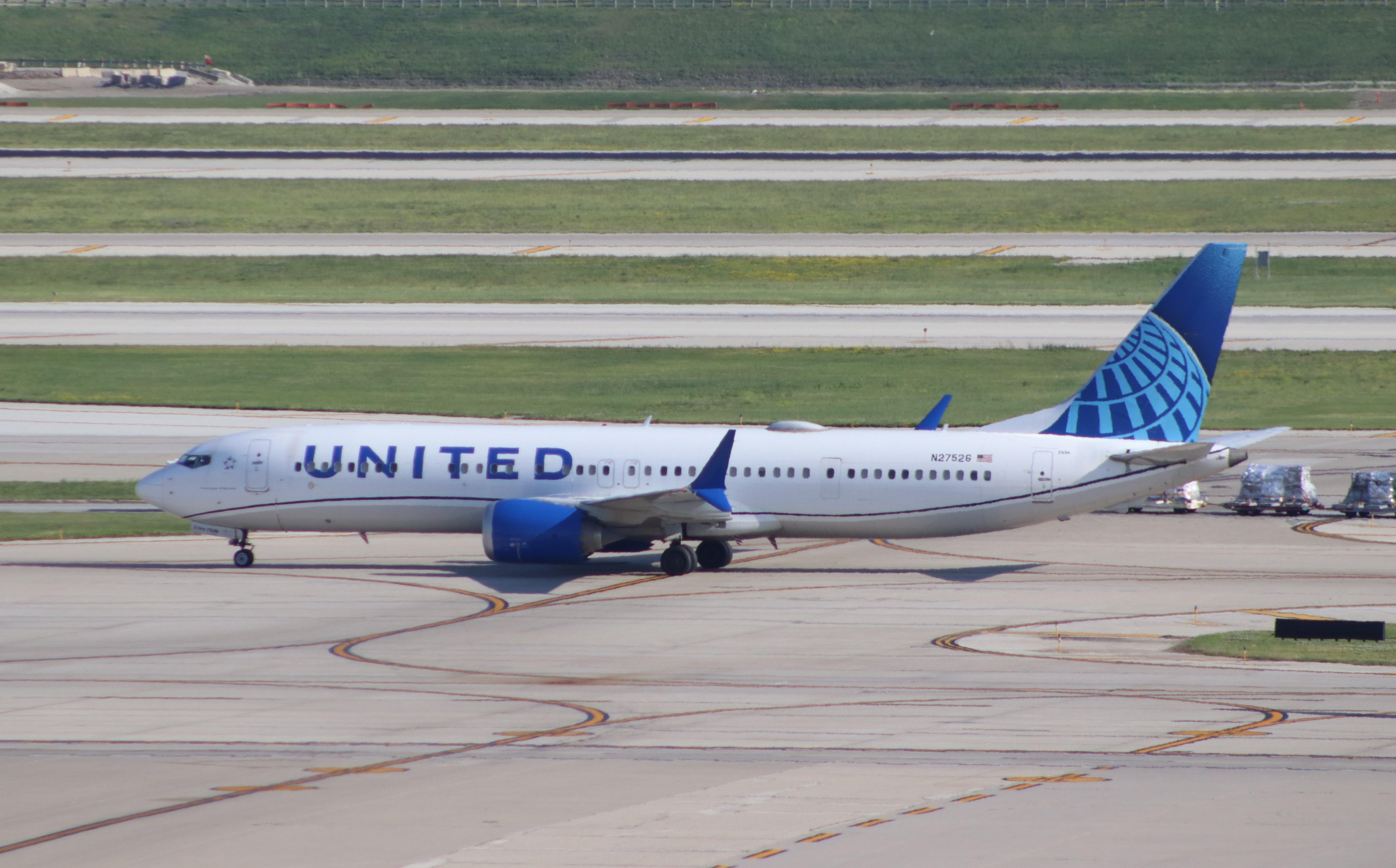 N27526 @ KORD - Boeing 737-9 MAX - by MarkPasqualino