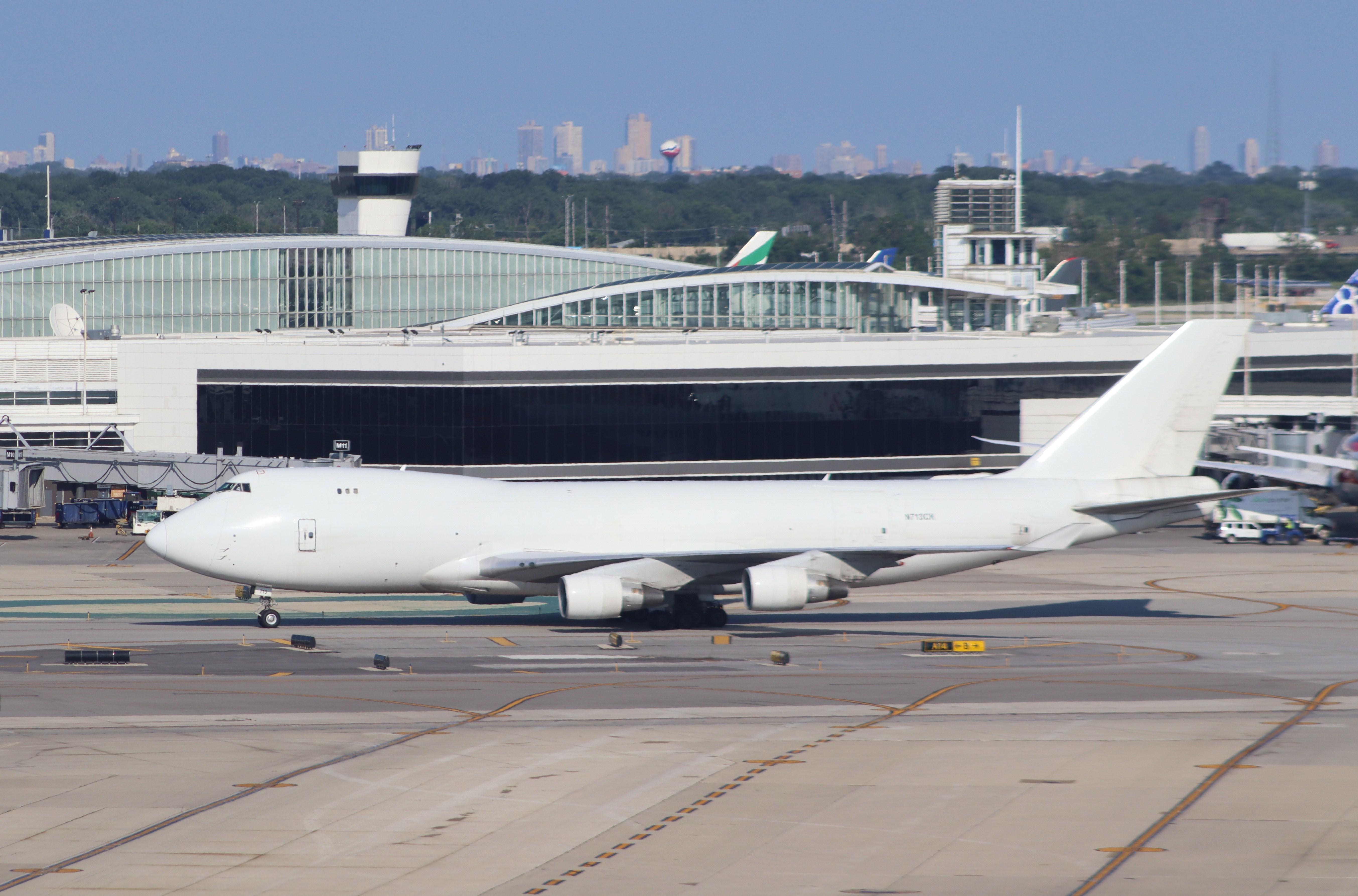 N713CK @ KORD - Boeing 747-485F/SCD - by MarkPasqualino
