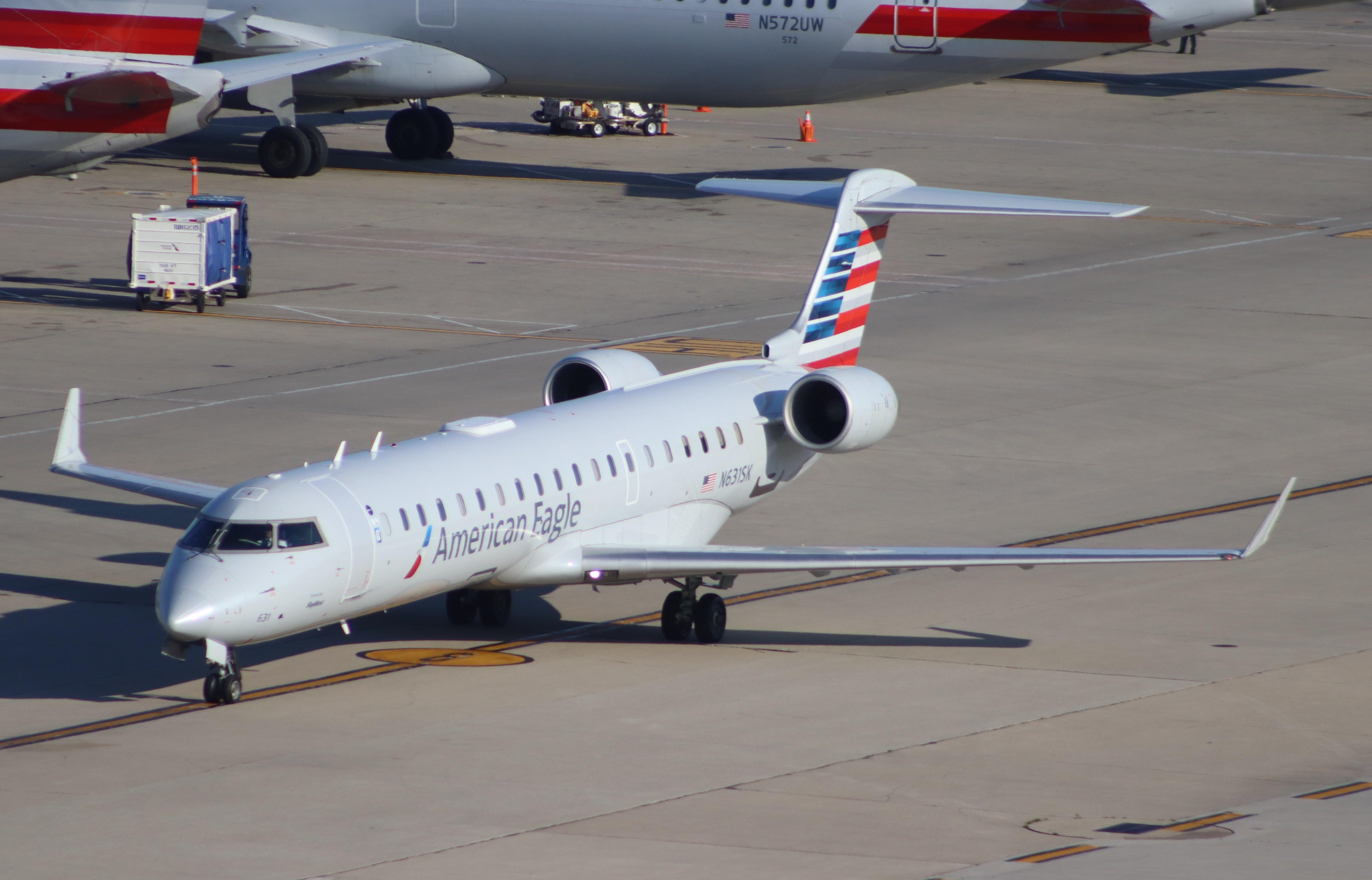 N631SK @ KORD - CL-600-2C10 - by MarkPasqualino