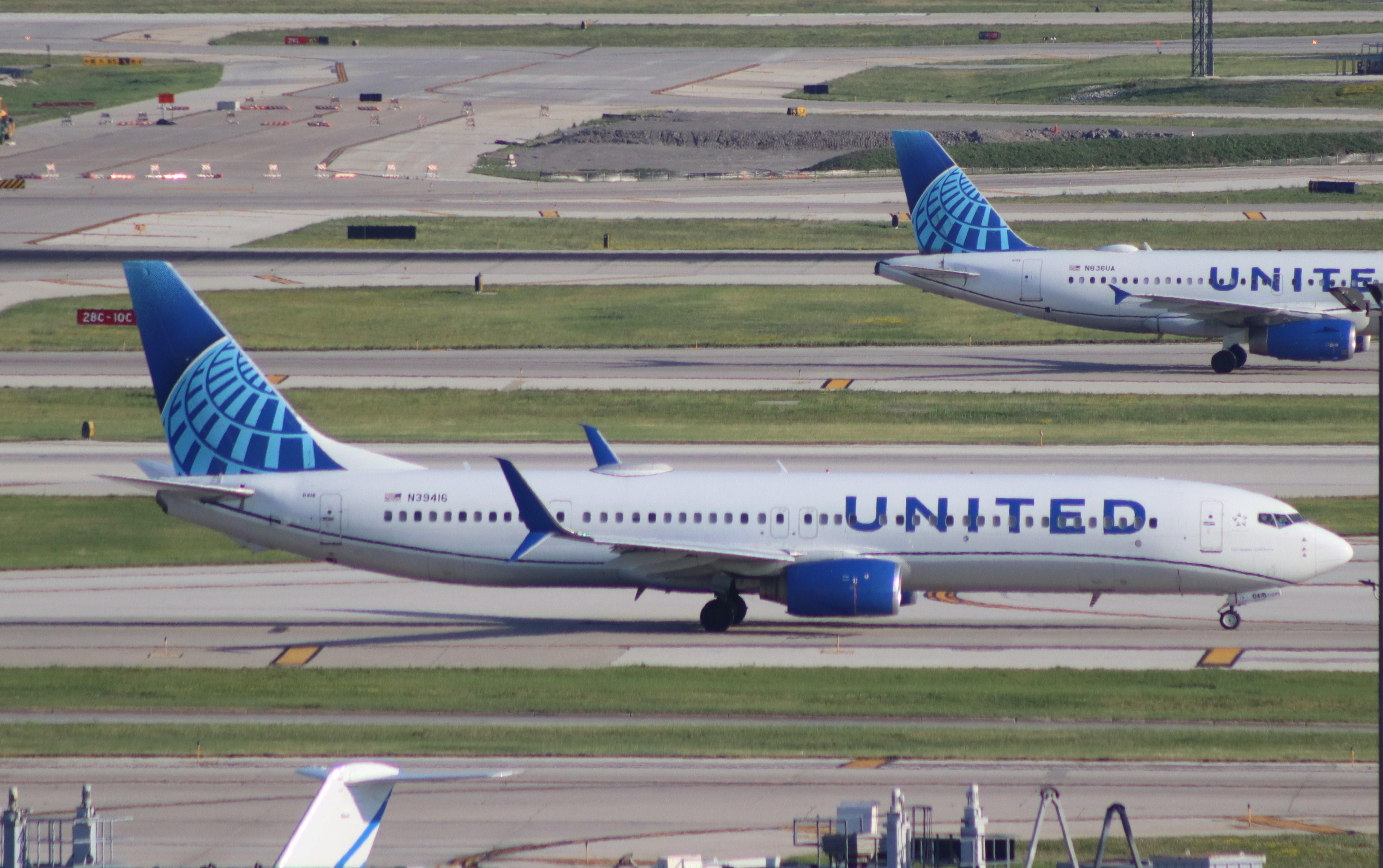 N39416 @ KORD - Boeing 737-924/ER - by MarkPasqualino