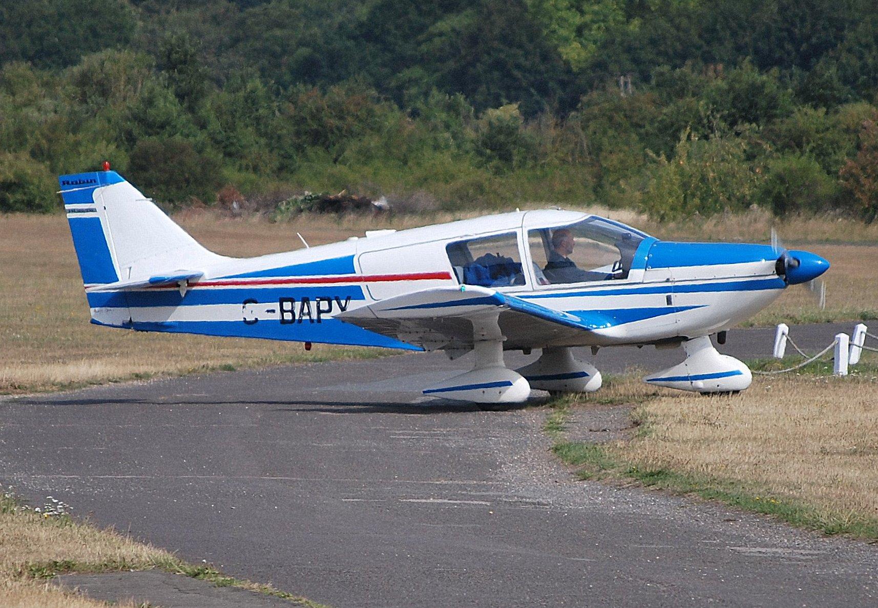 G-BAPY photo, click to enlarge