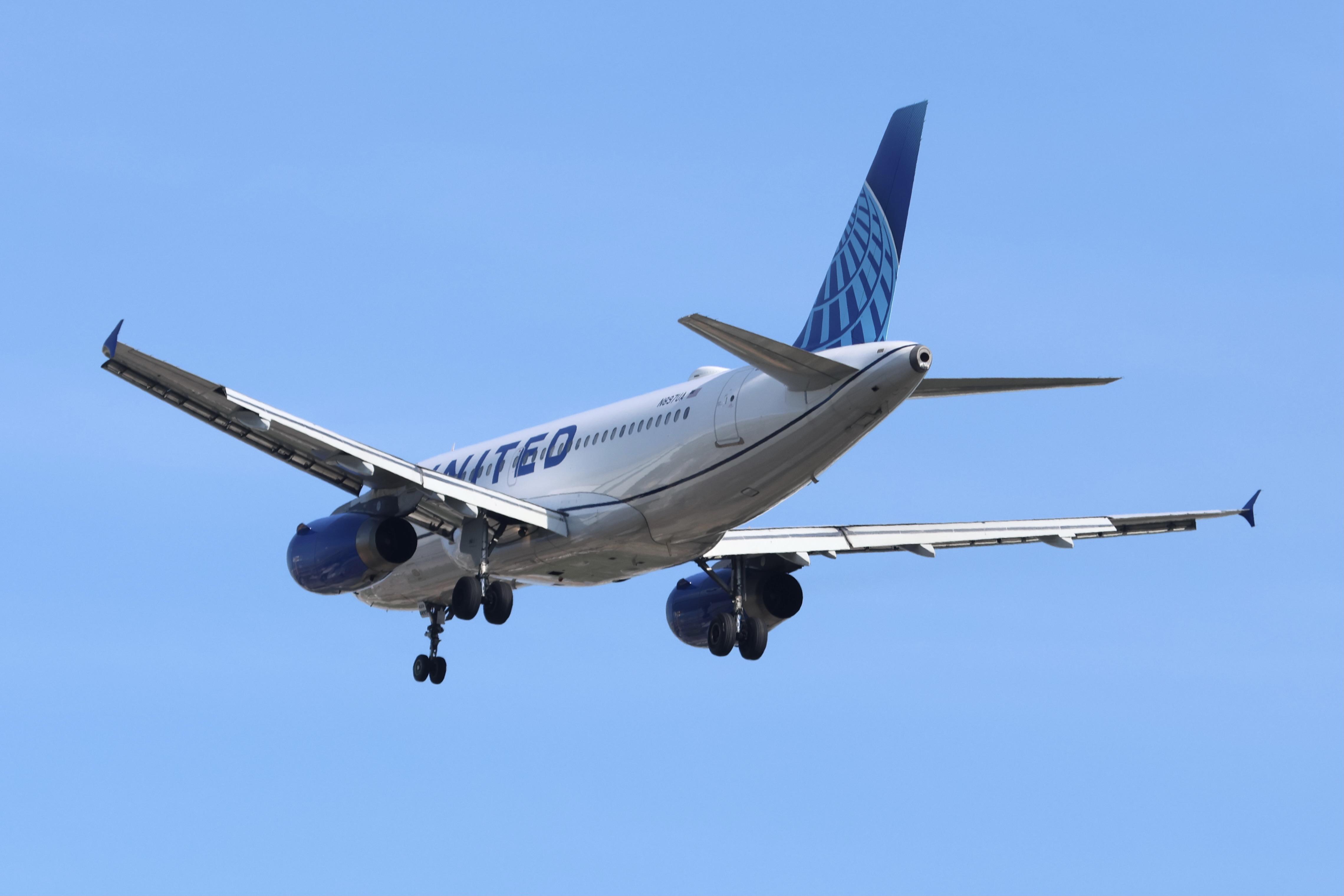 N897UA photo, click to enlarge