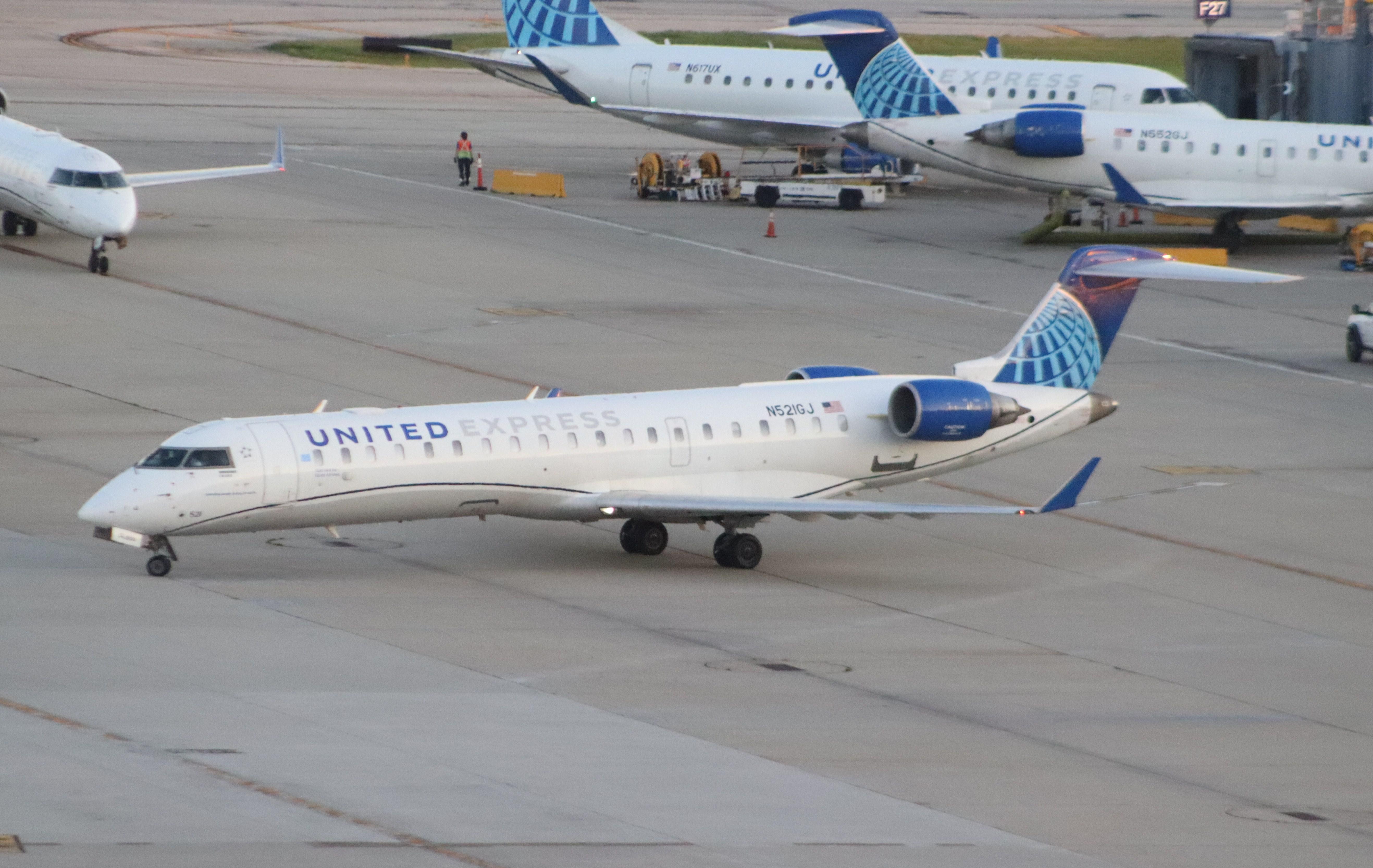 N521GJ photo, click to enlarge