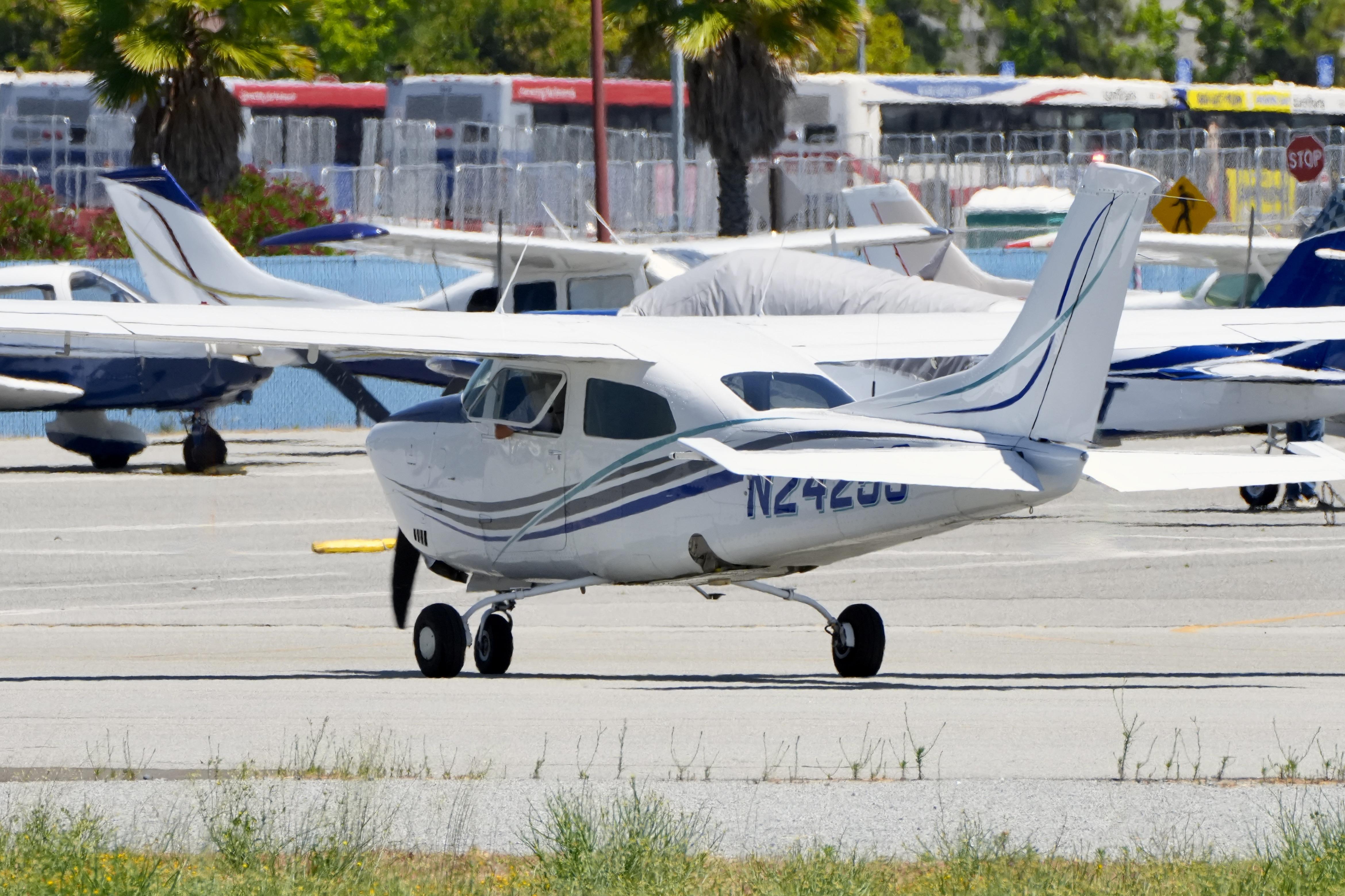 N2425S @ KSQL - San Carlos airport in California 2026 - by ClaytonEddy