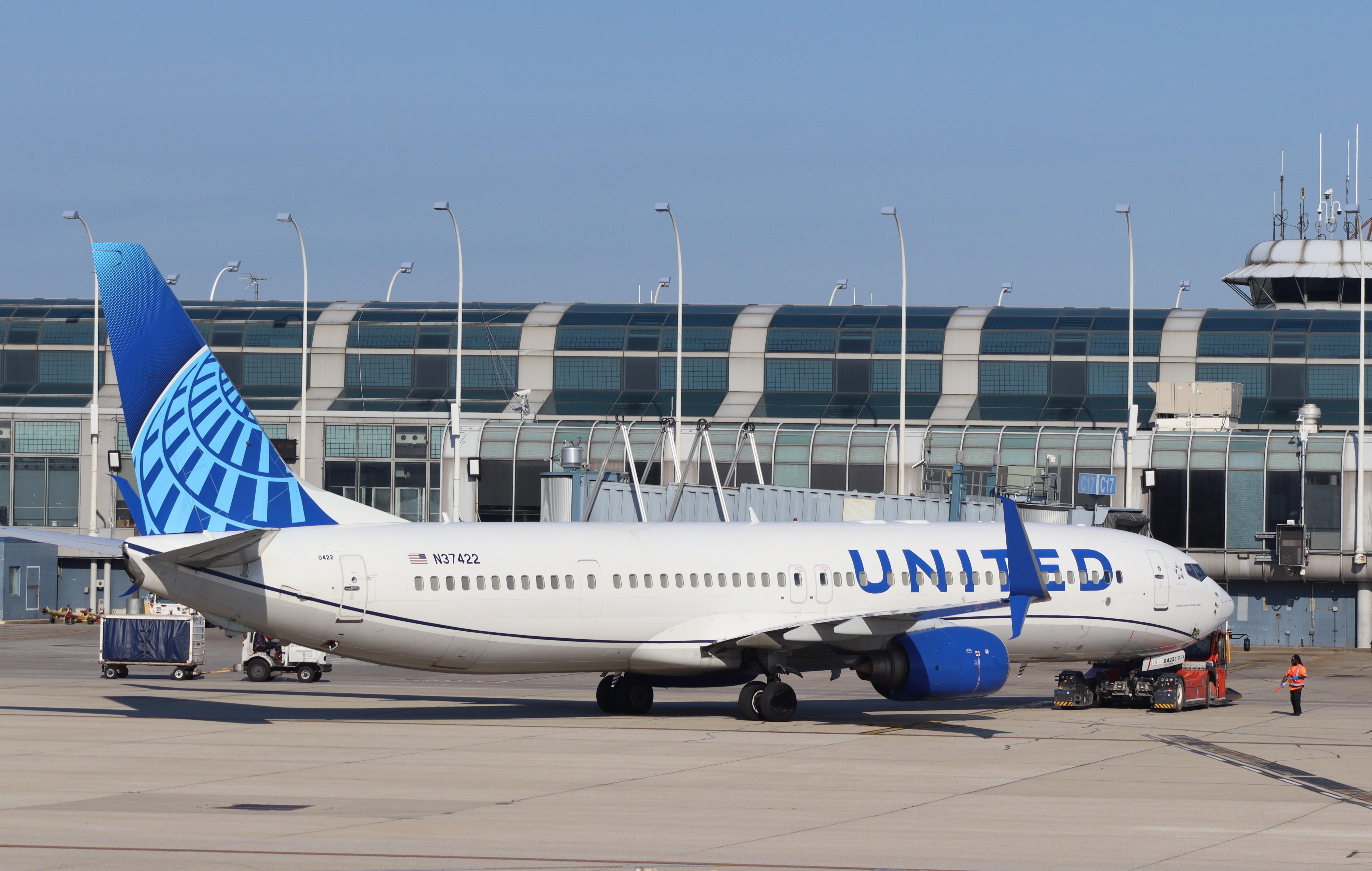 N37422 @ KORD - Boeing 737-924/ER - by MarkPasqualino