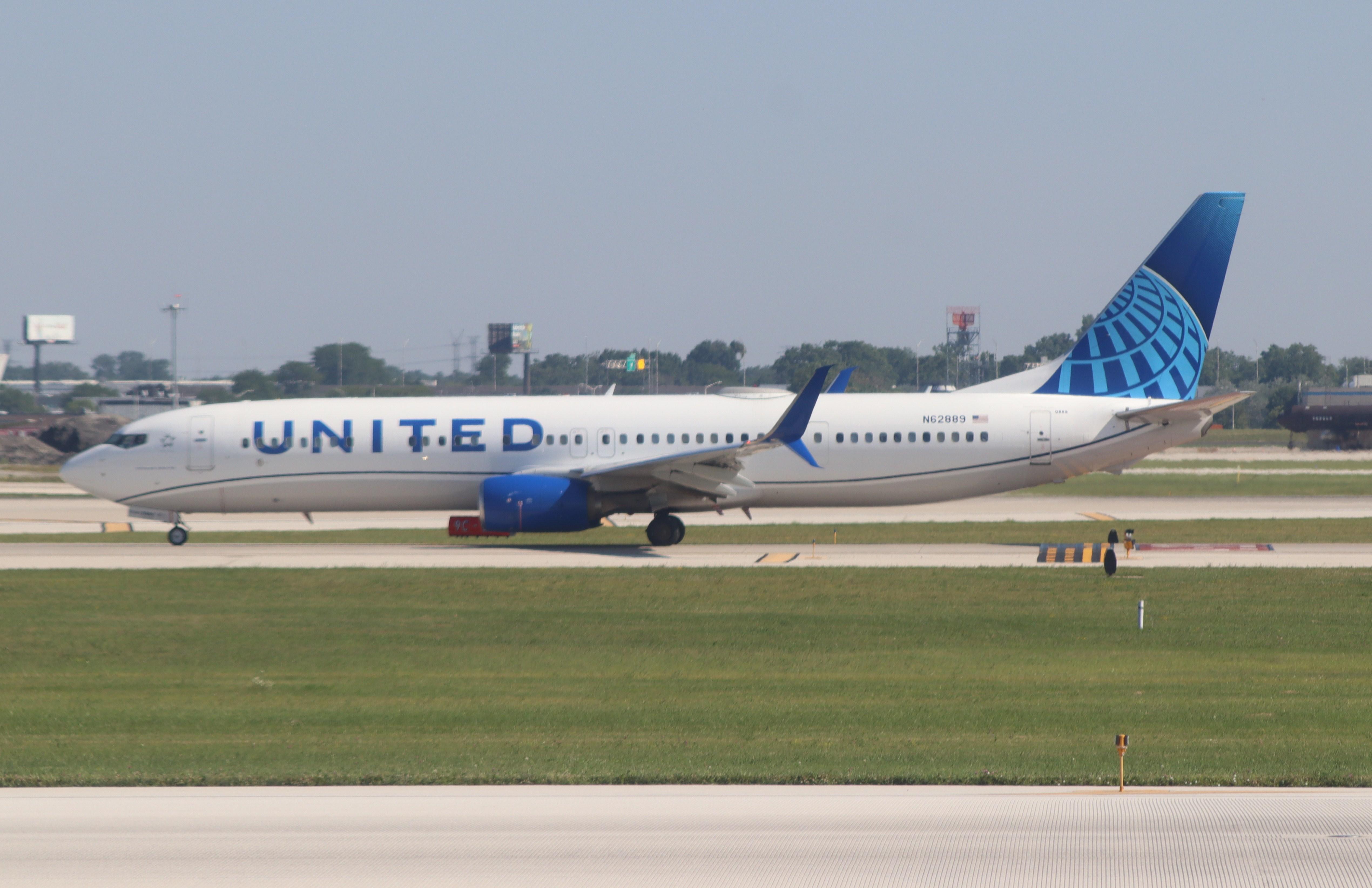 N62889 @ KORD - Boeing 737-924/ER - by MarkPasqualino