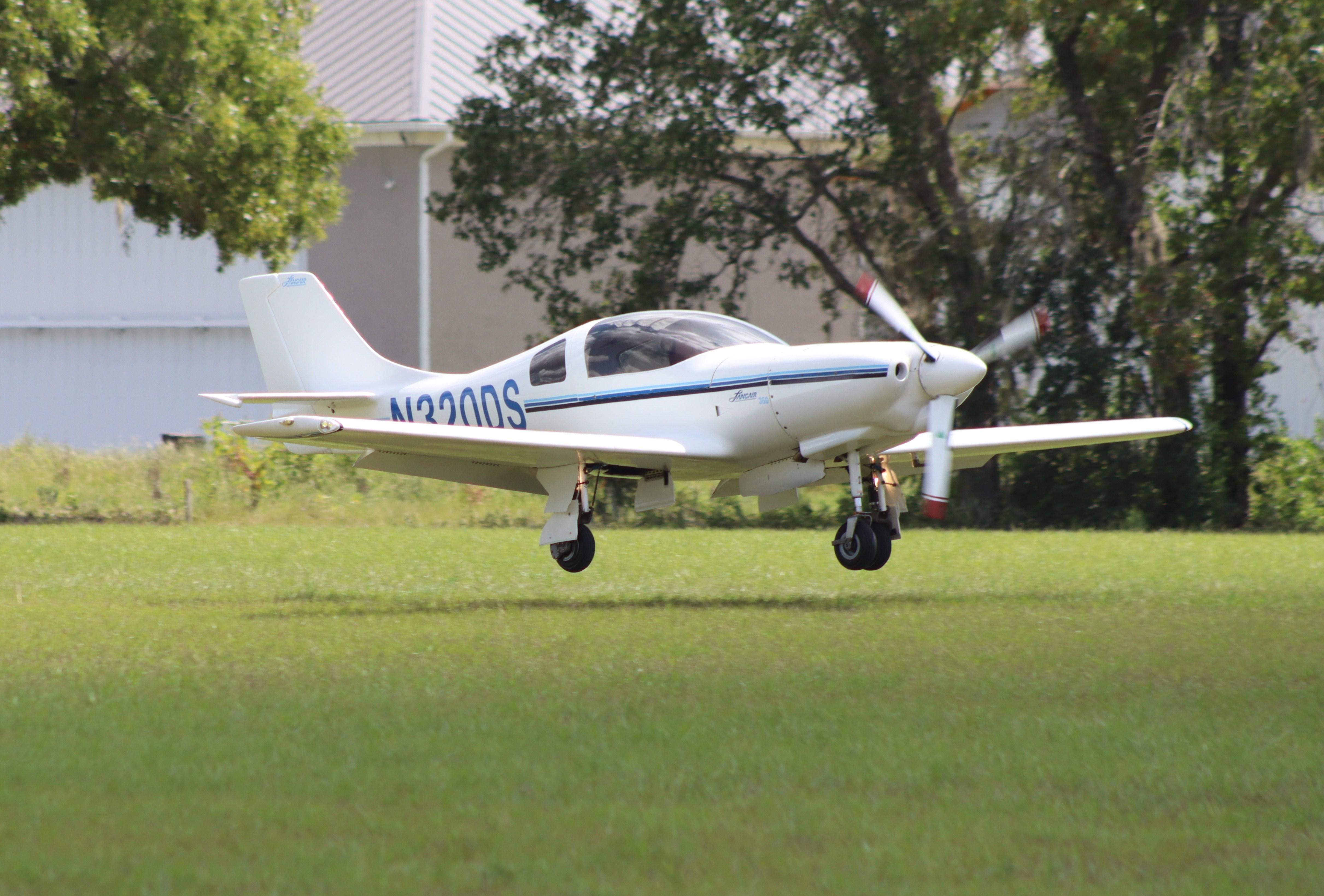 N320DS photo, click to enlarge