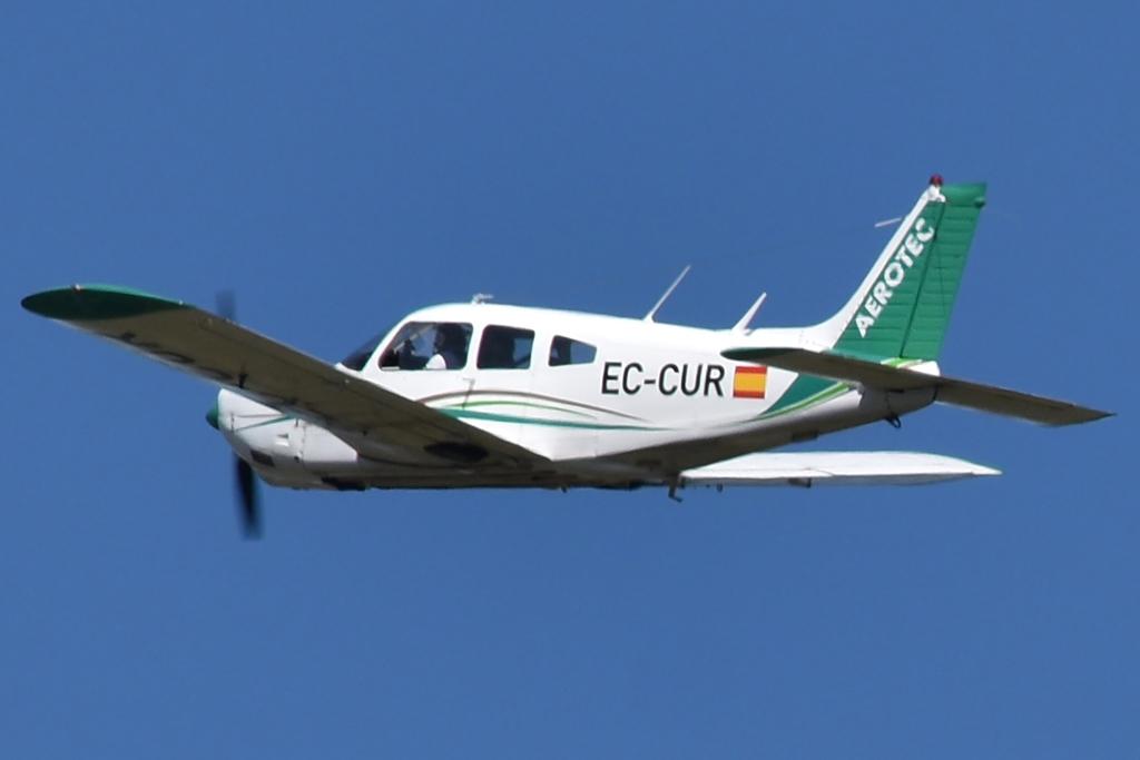 EC-CUR photo, click to enlarge