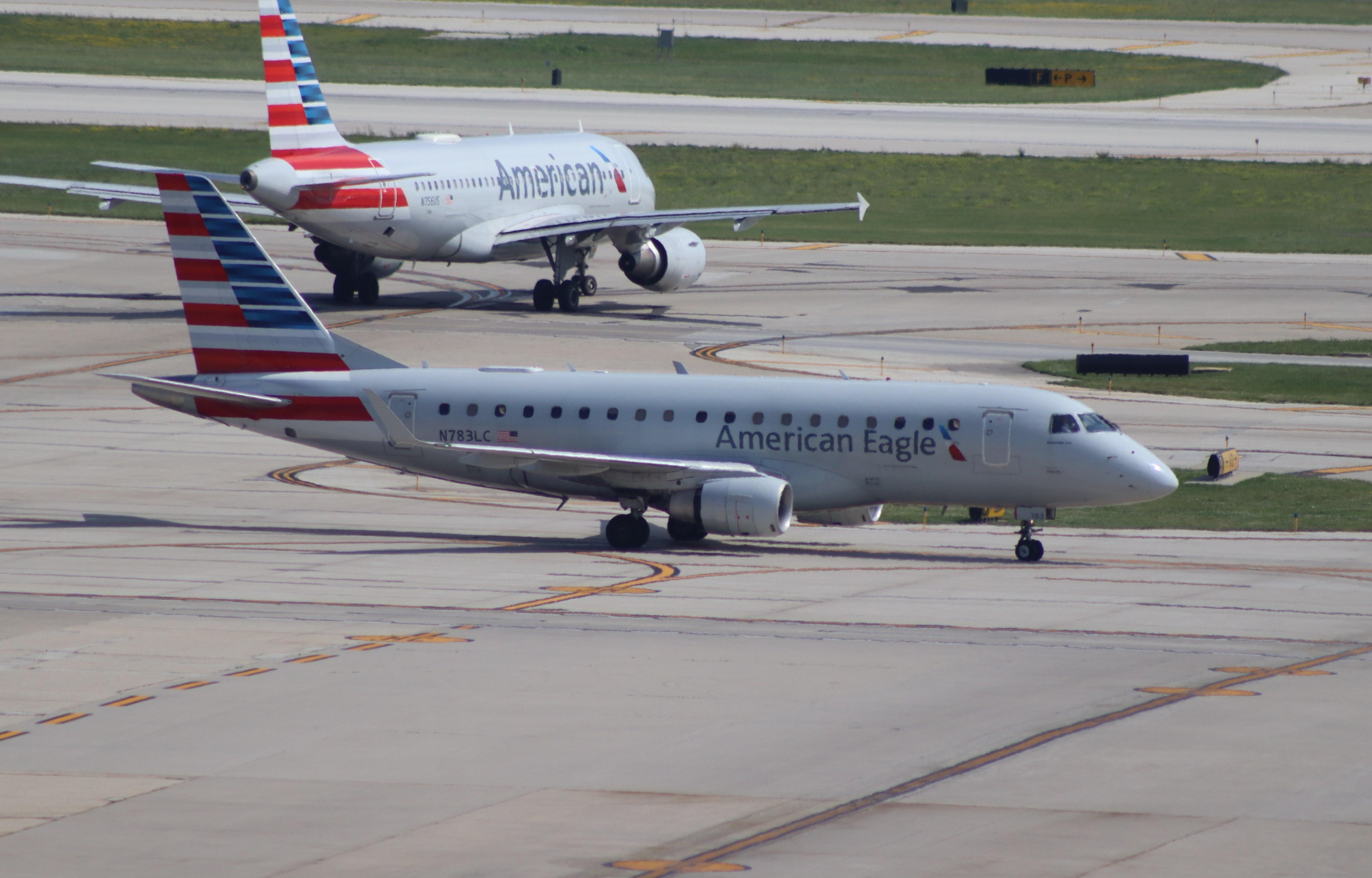N783LC @ KORD - ERJ-170-100SU - by MarkPasqualino