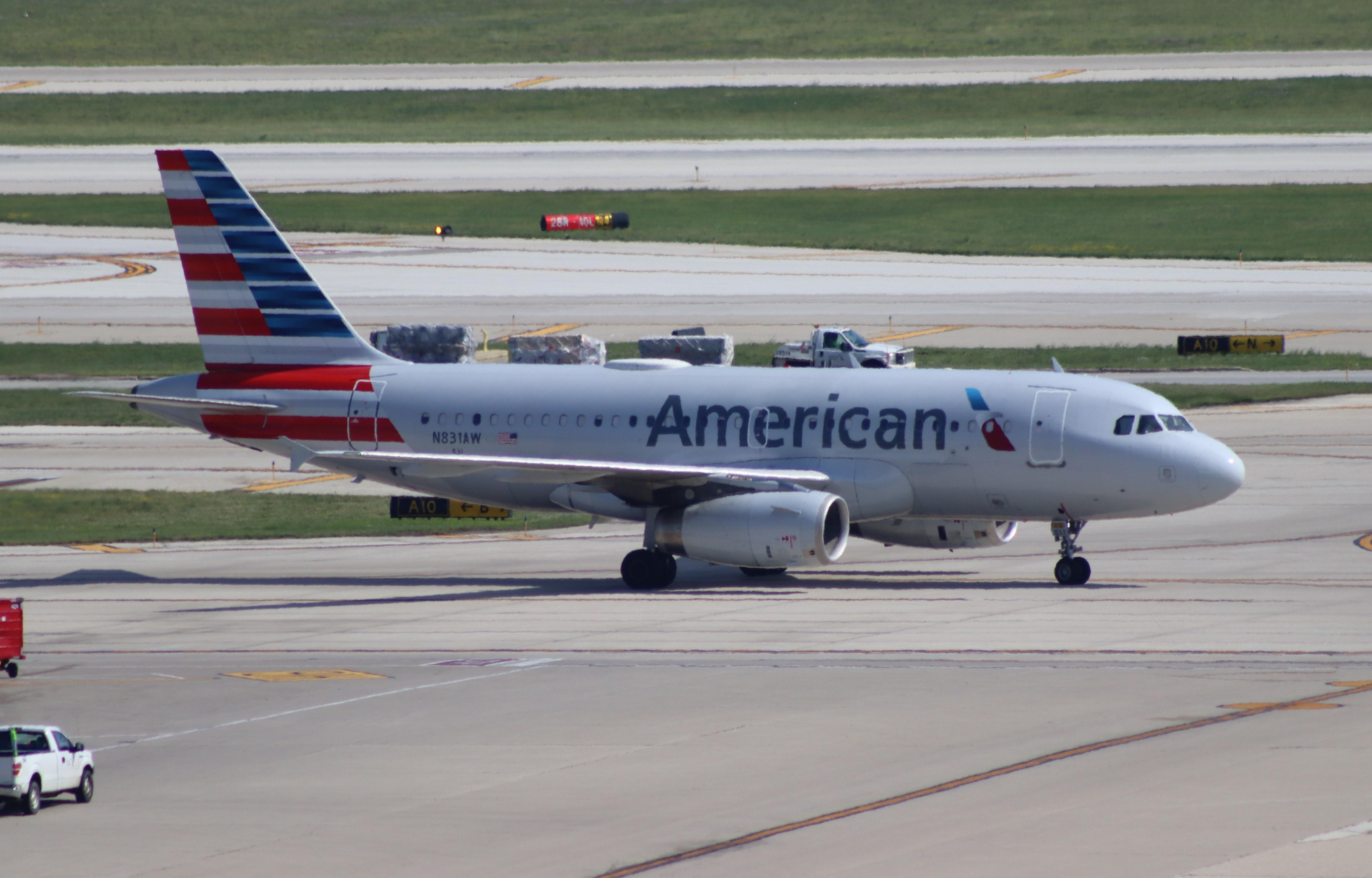 N831AW @ KORD - Airbus A319-132 - by MarkPasqualino