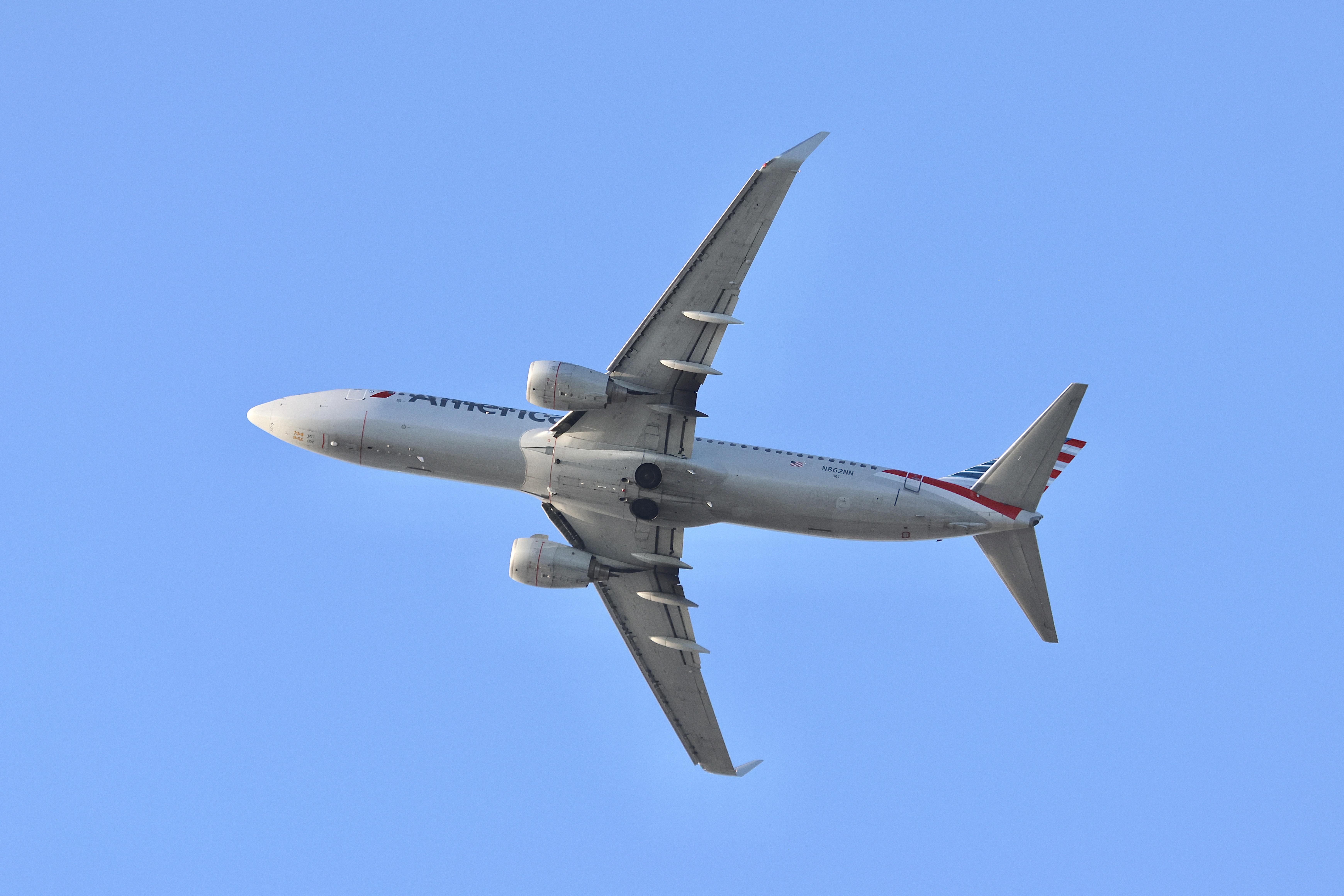 N862NN @ KORD - B738 American Airlines Boeing 737-823 N862NN  departing 28R KORD - by MarkKalfas