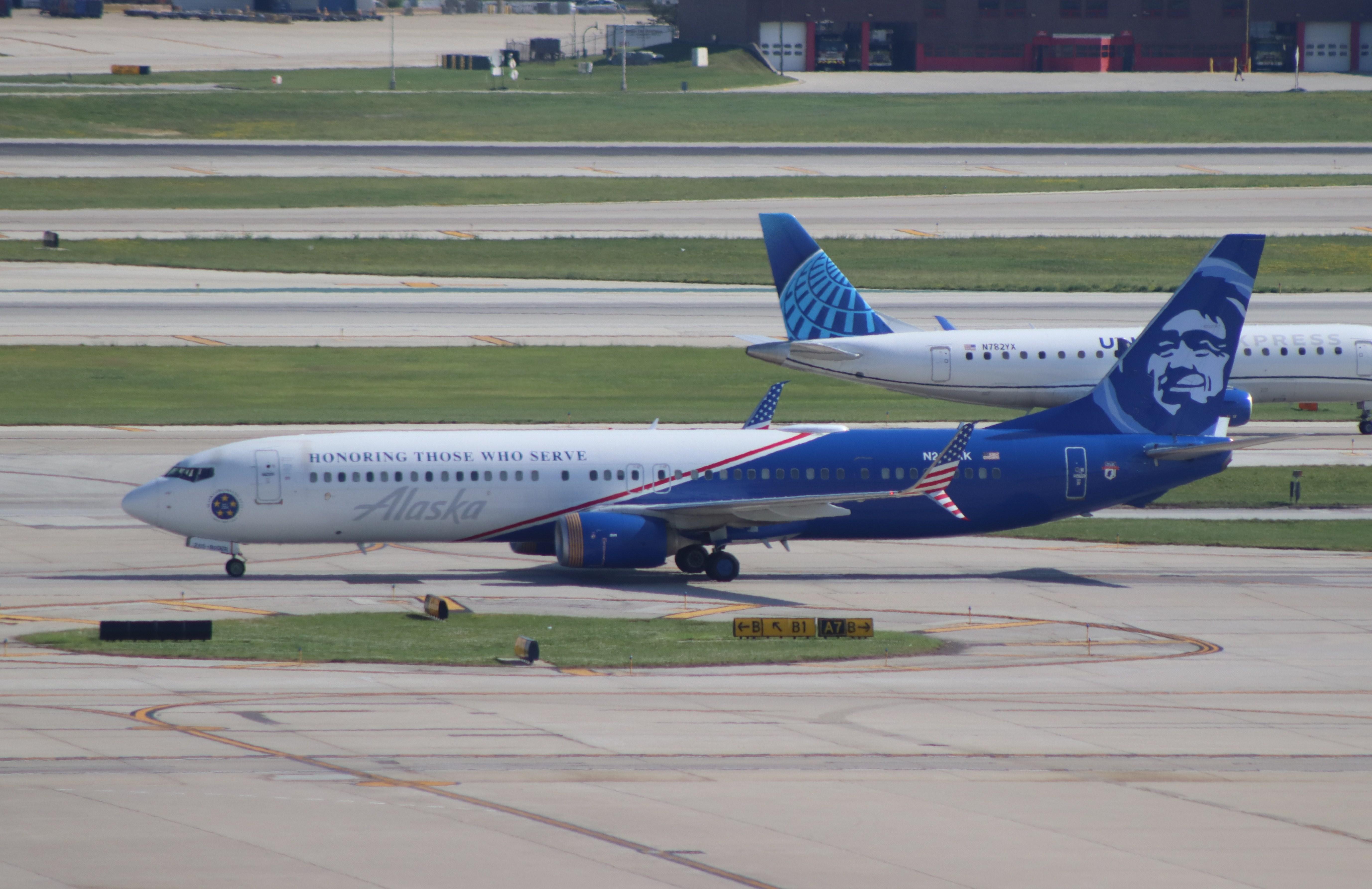 Aircraft N265AK, Boeing 737-990/ER, at KORD, photo by MarkPasqualino