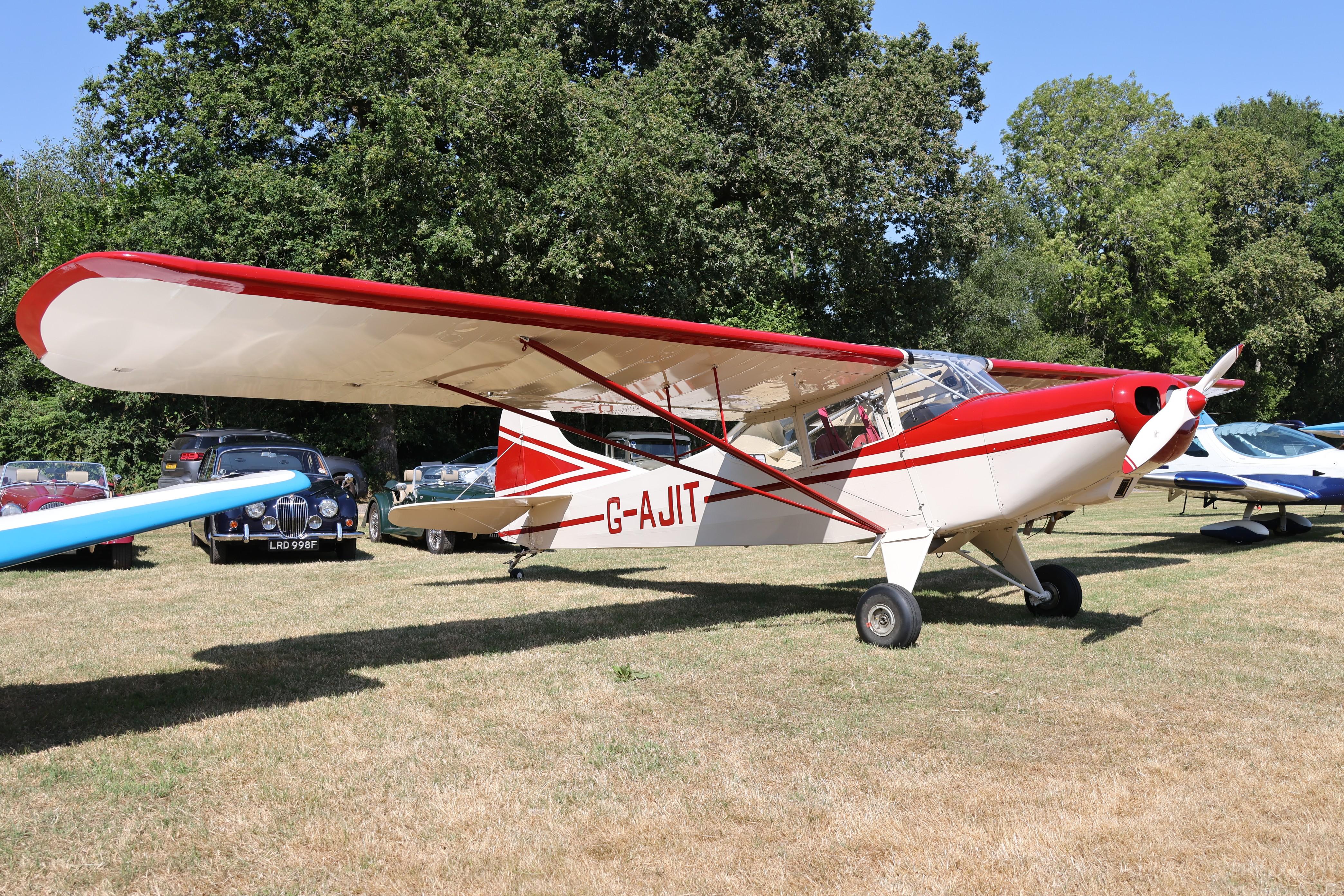 G-AJIT photo, click to enlarge