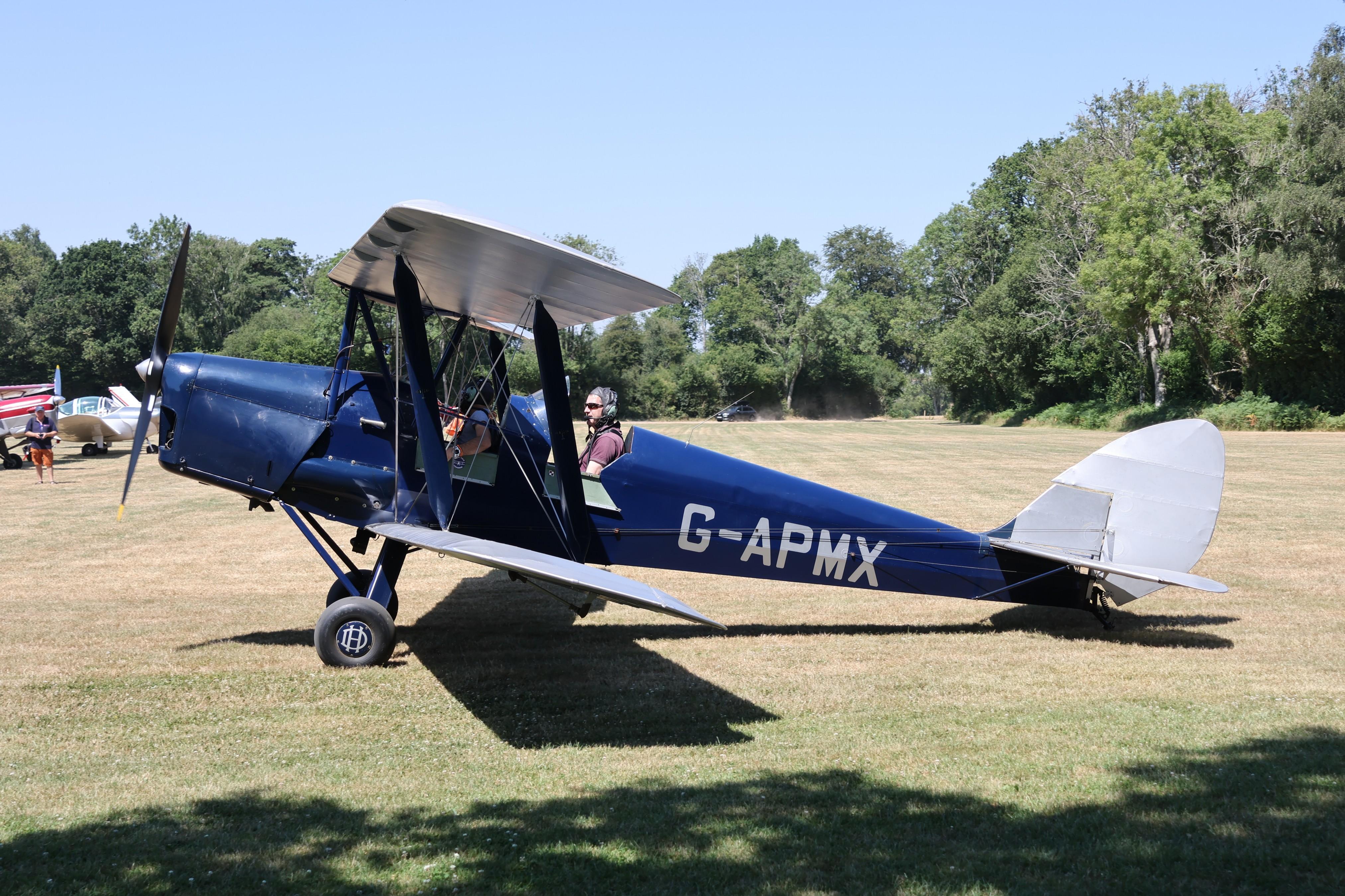 G-APMX photo, click to enlarge