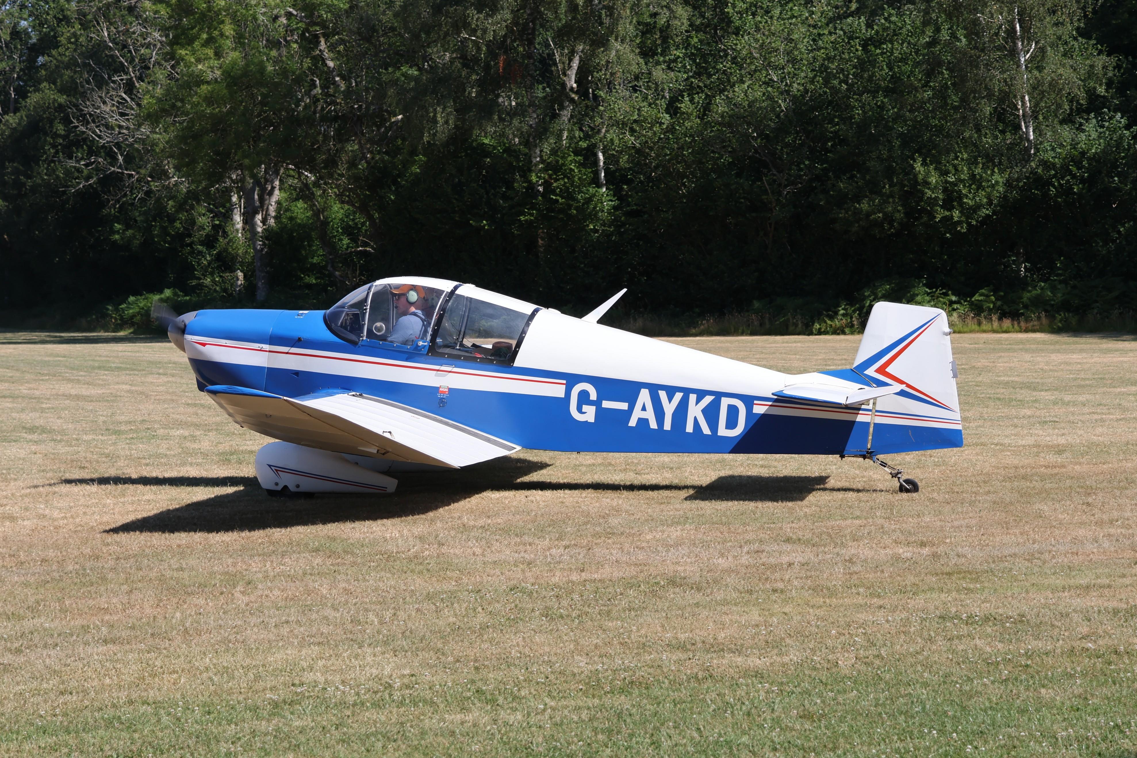 G-AYKD photo, click to enlarge