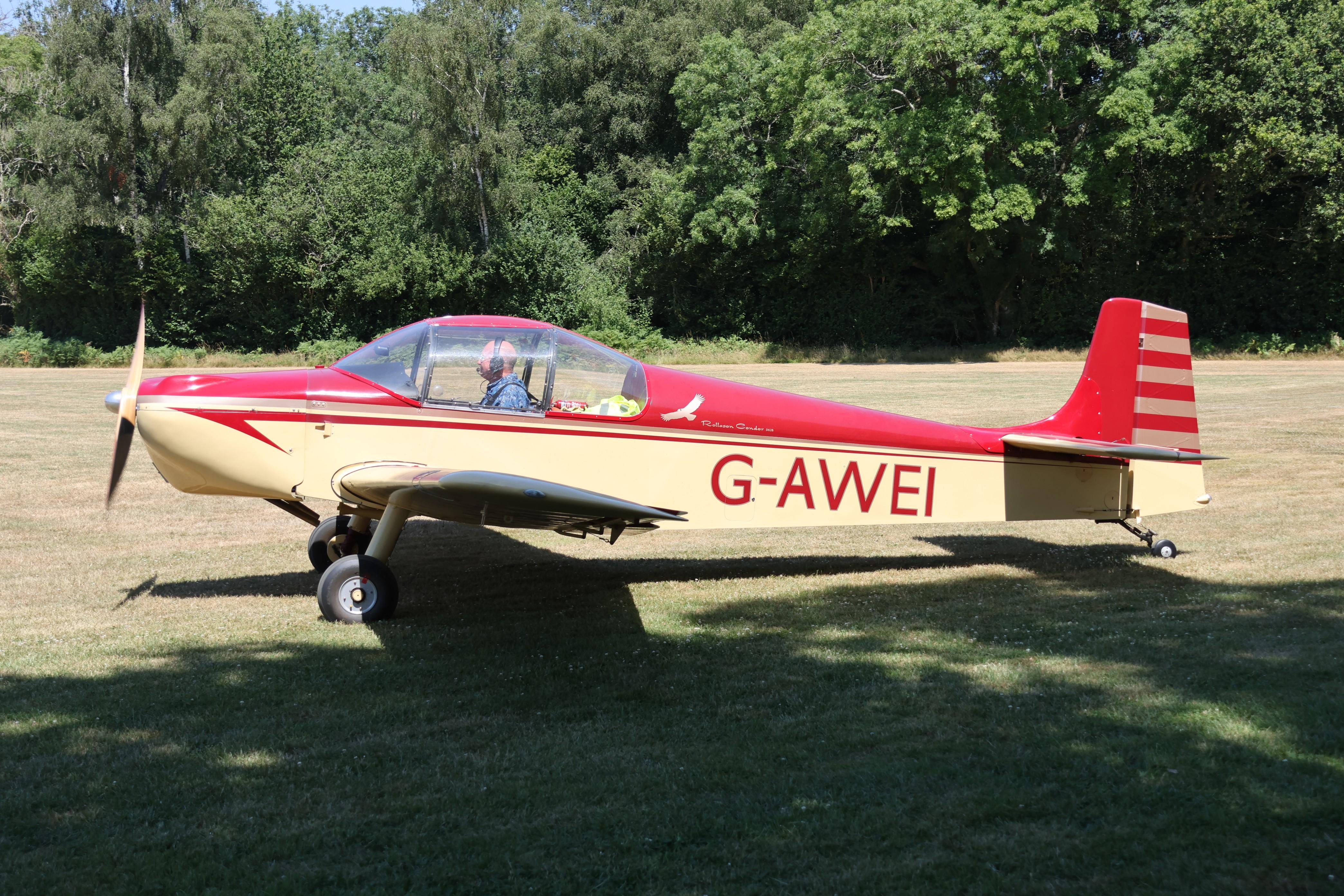 G-AWEI photo, click to enlarge