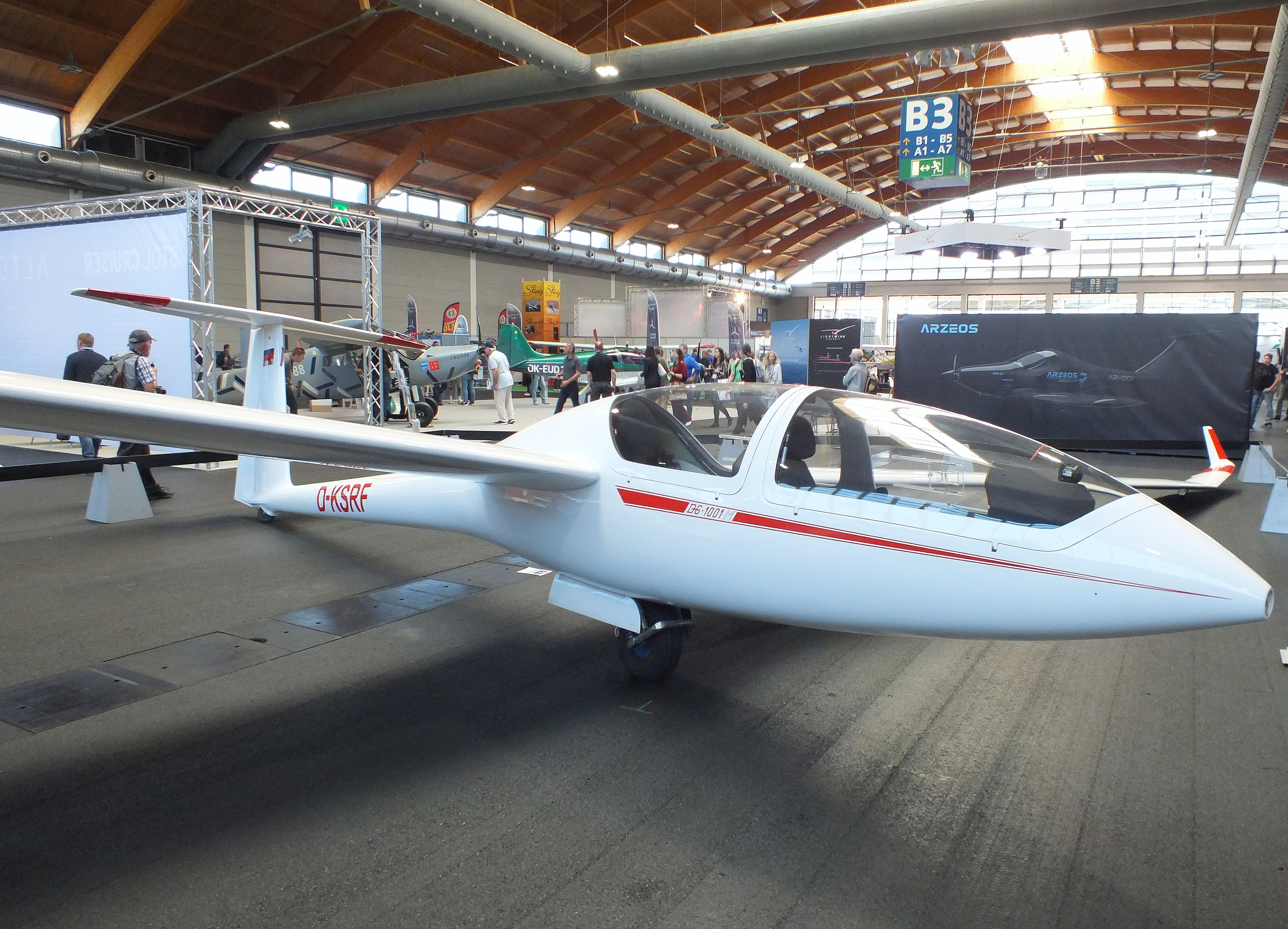 D-KSRF @ EDNY - DG Flugzeugbau DG-1001M at the AERO 2026, Friedrichshafen - by iwarnecke