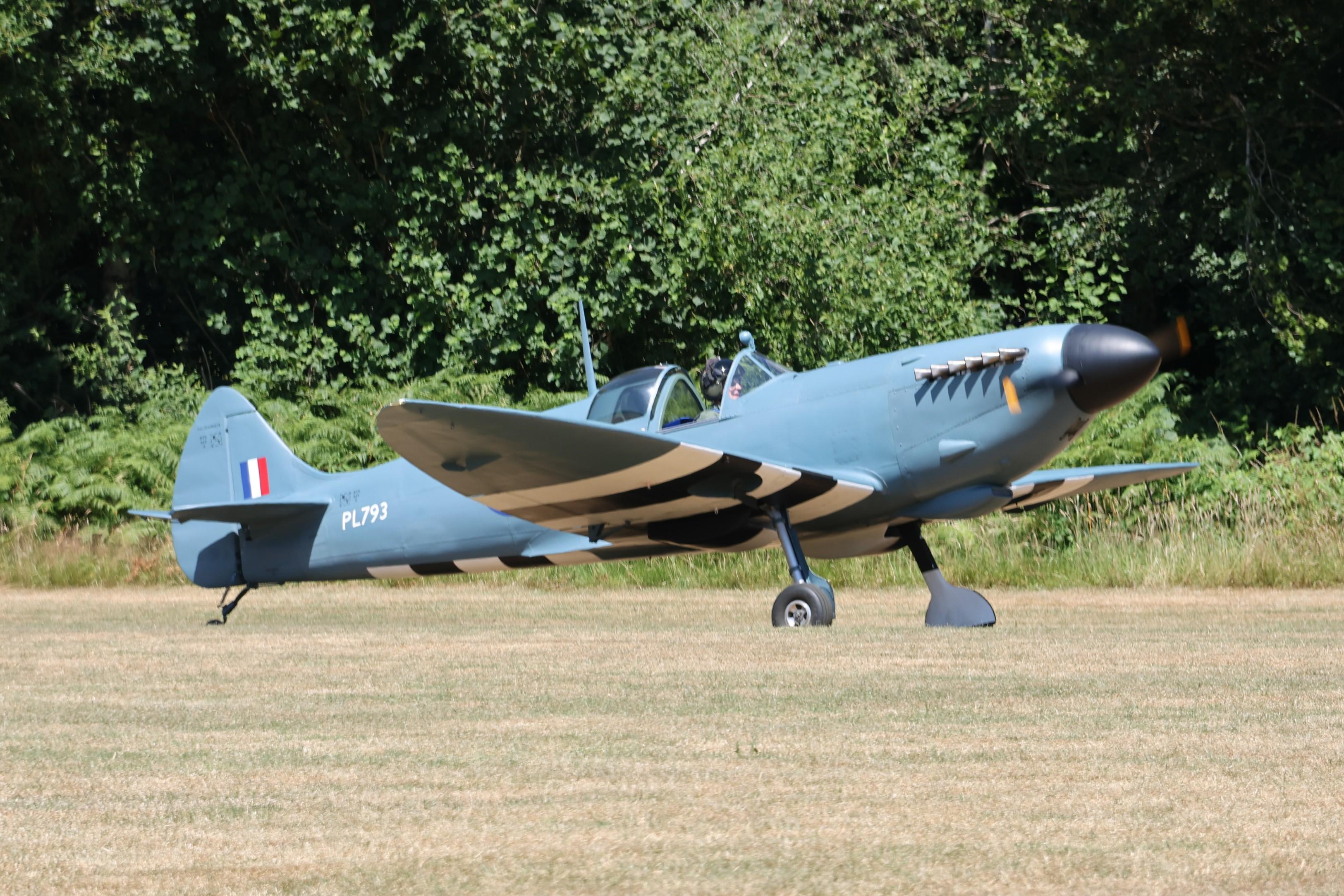 G-CIXM photo, click to enlarge