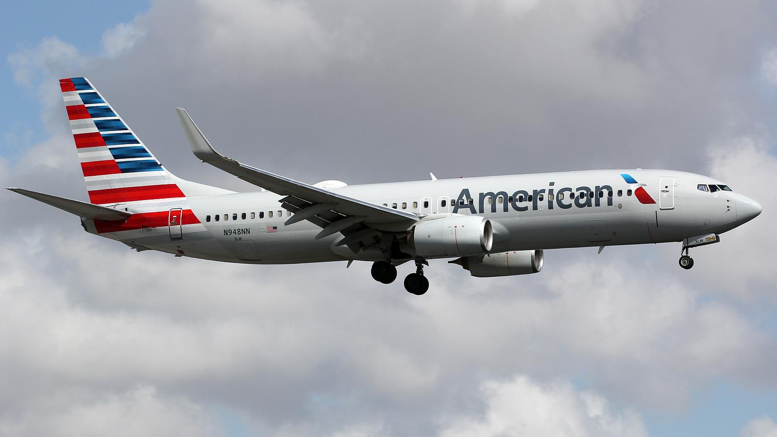 N948NN @ KMIA - at mia - by Ronald